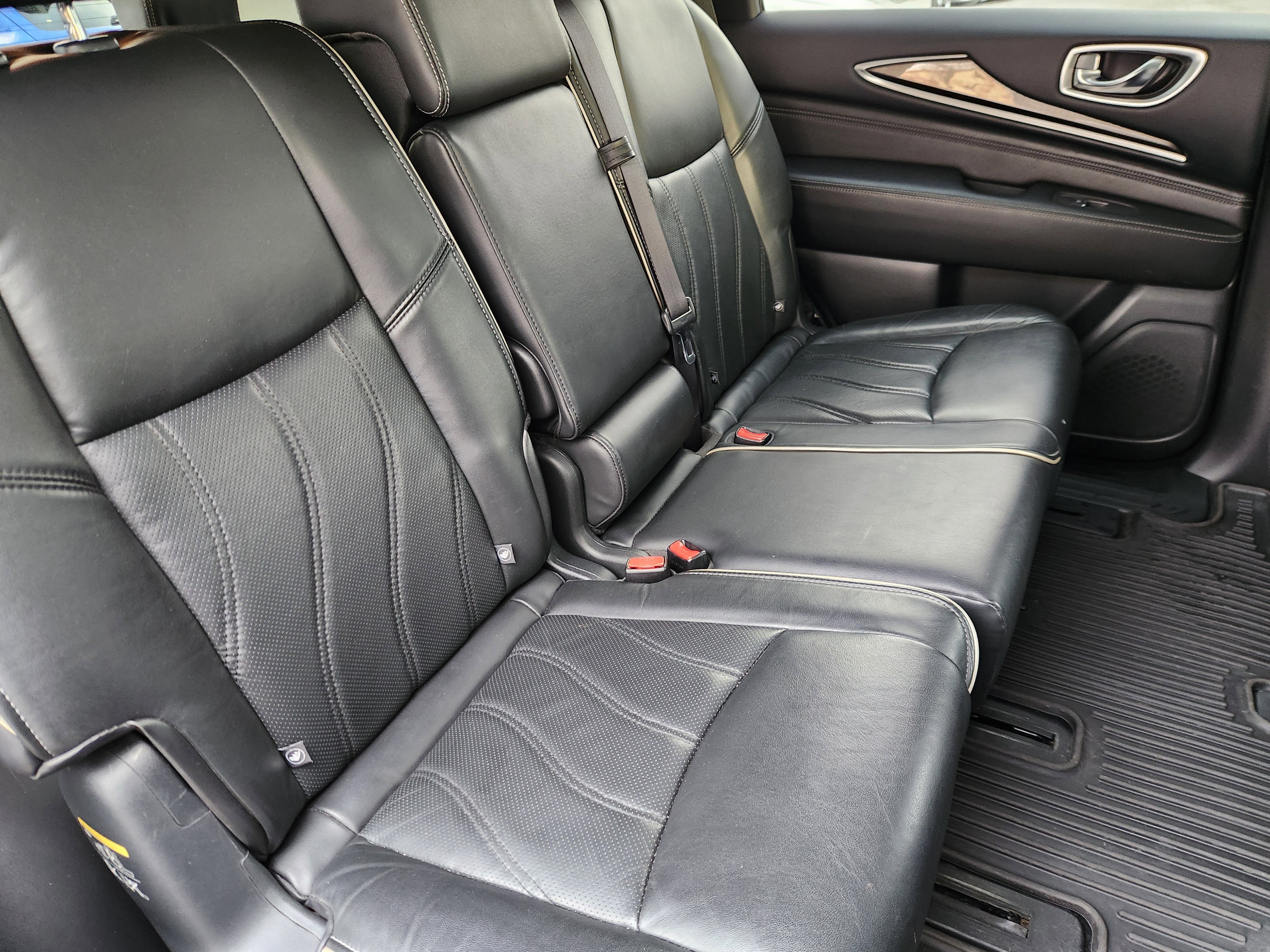 2017 INFINITI QX60 Base