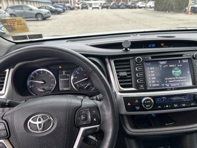 2015 Toyota Highlander Base