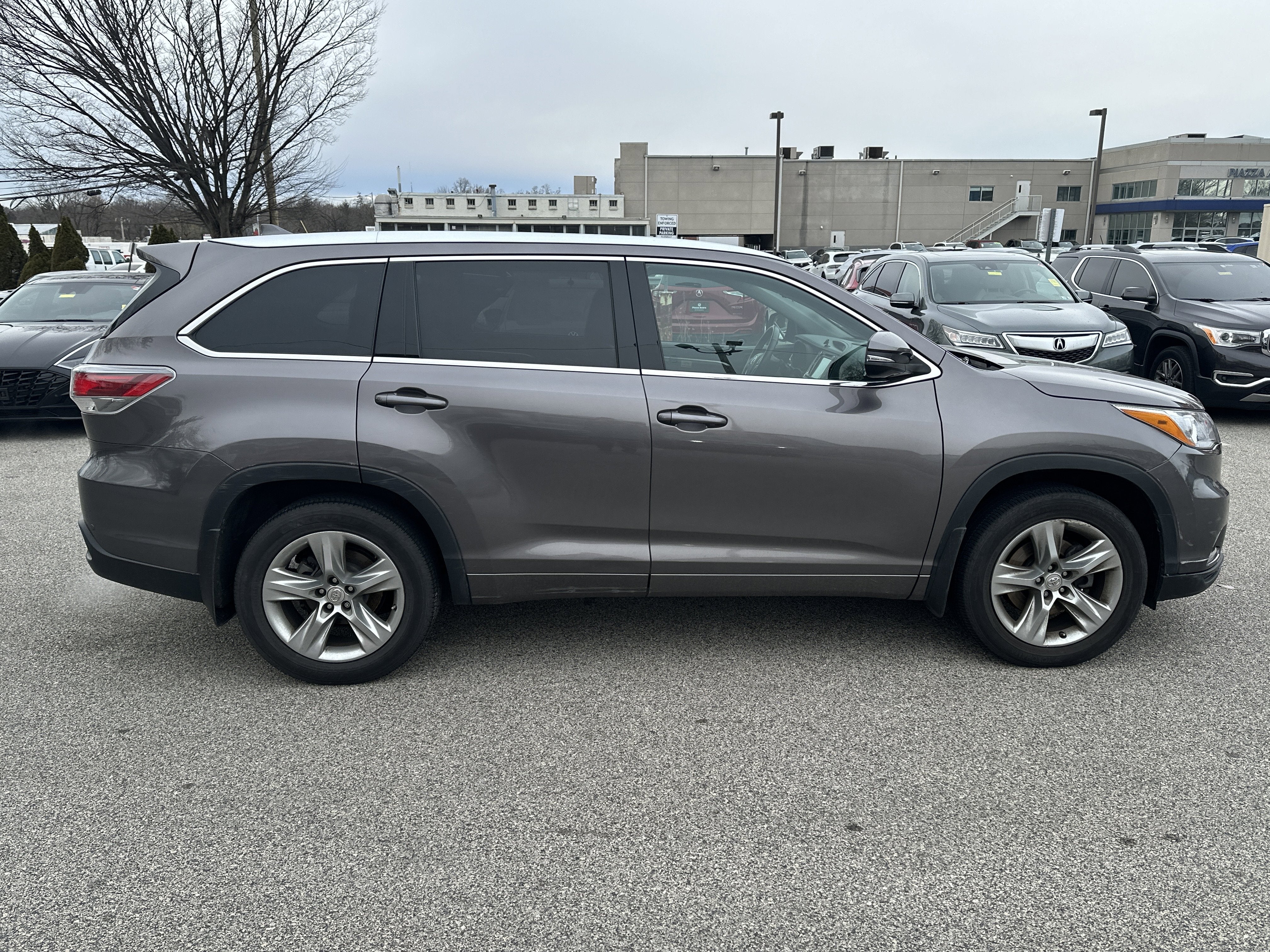 2015 Toyota Highlander Base