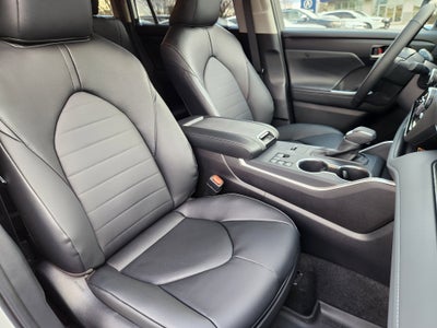 2026 Toyota Highlander Hybrid XLE