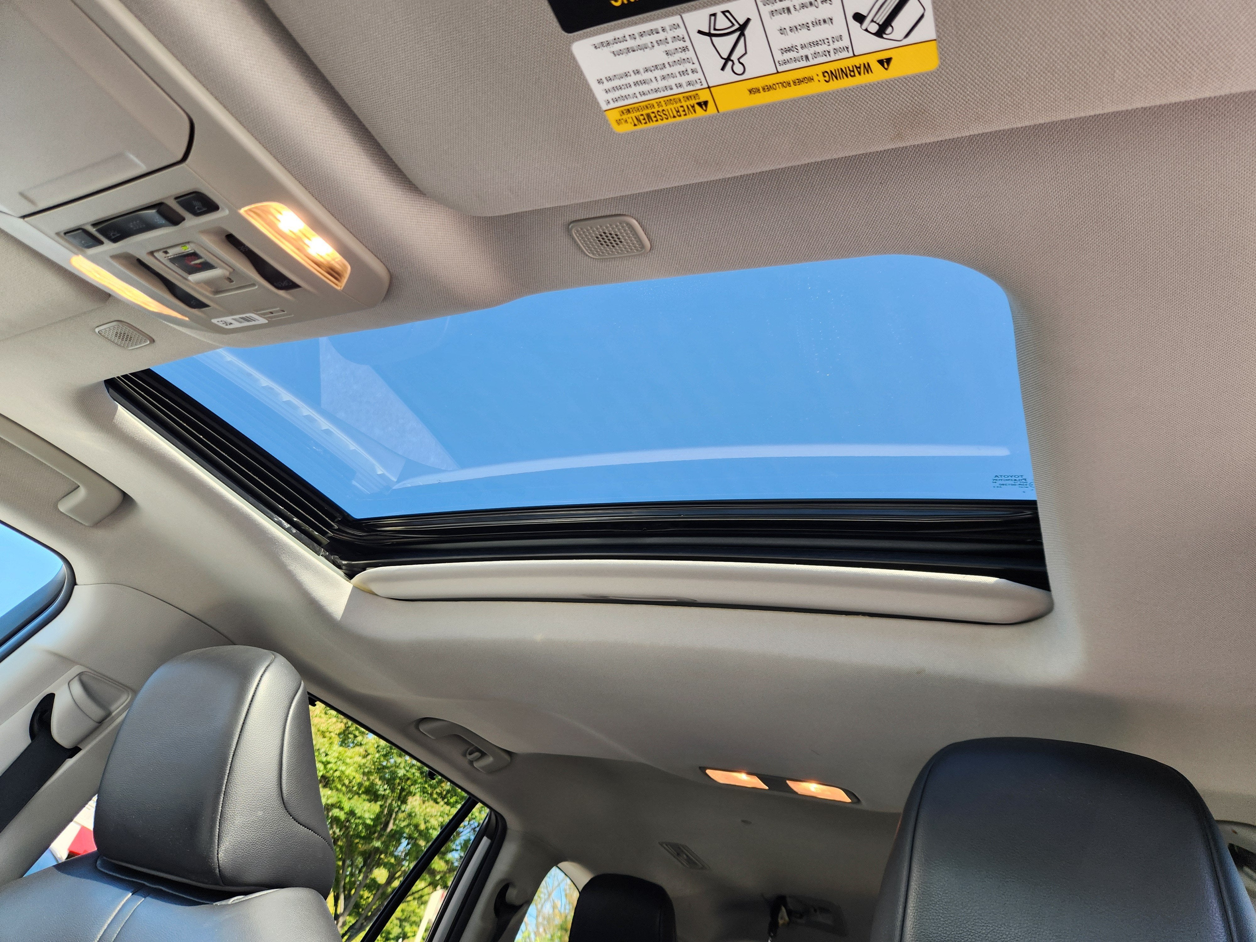 2023 Toyota Highlander Base