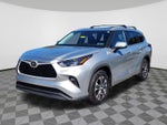 2023 Toyota Highlander Base