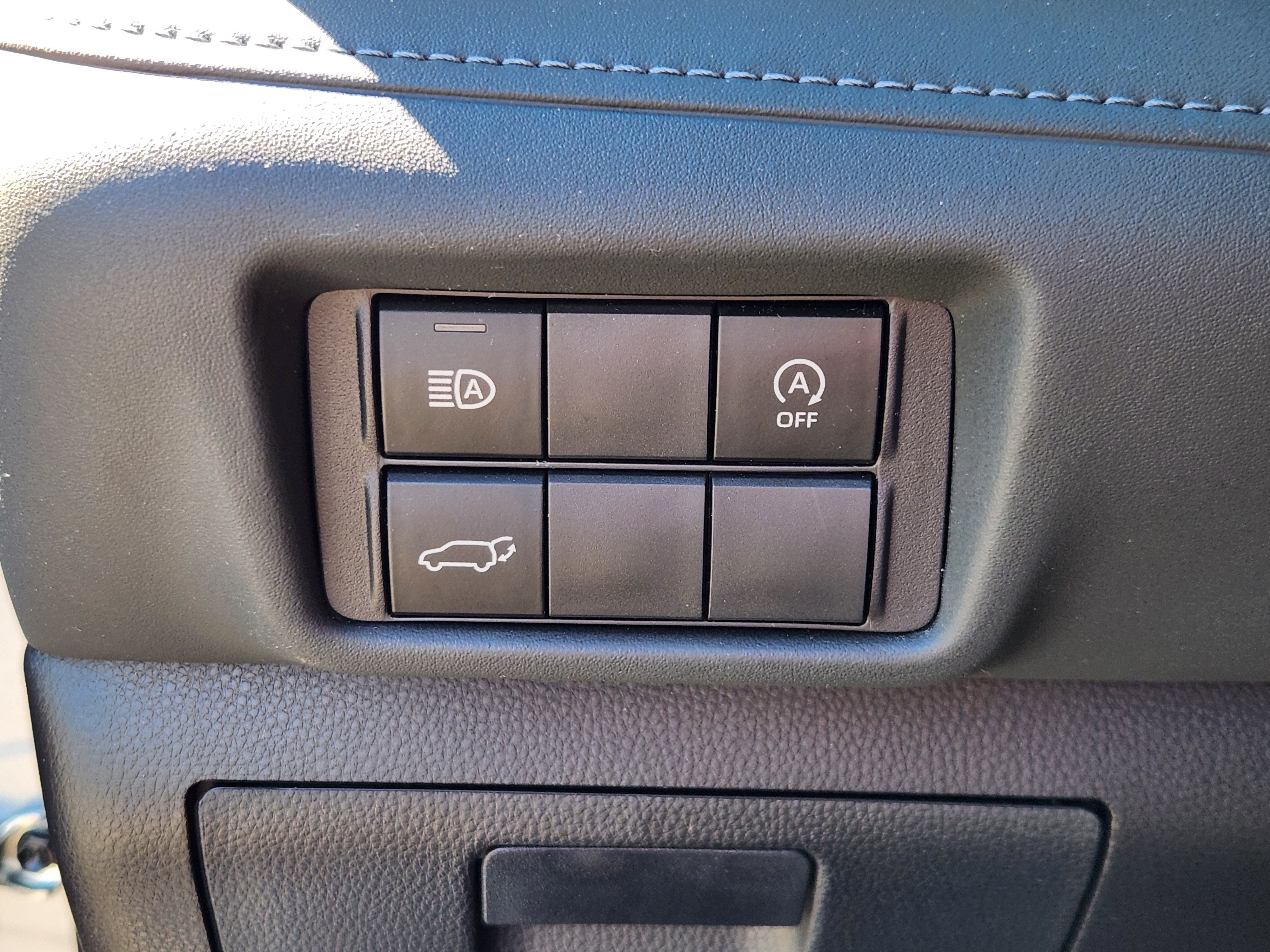 2023 Toyota Highlander Base