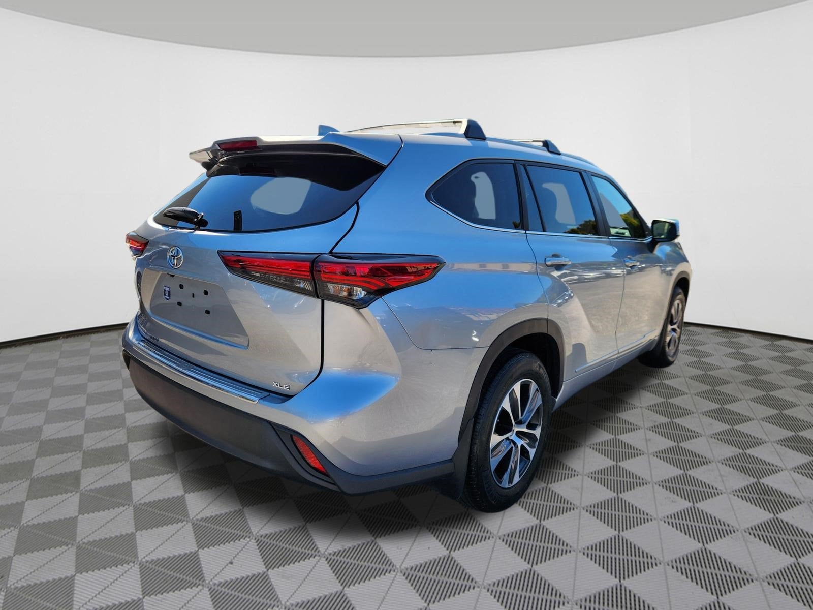 2023 Toyota Highlander Base