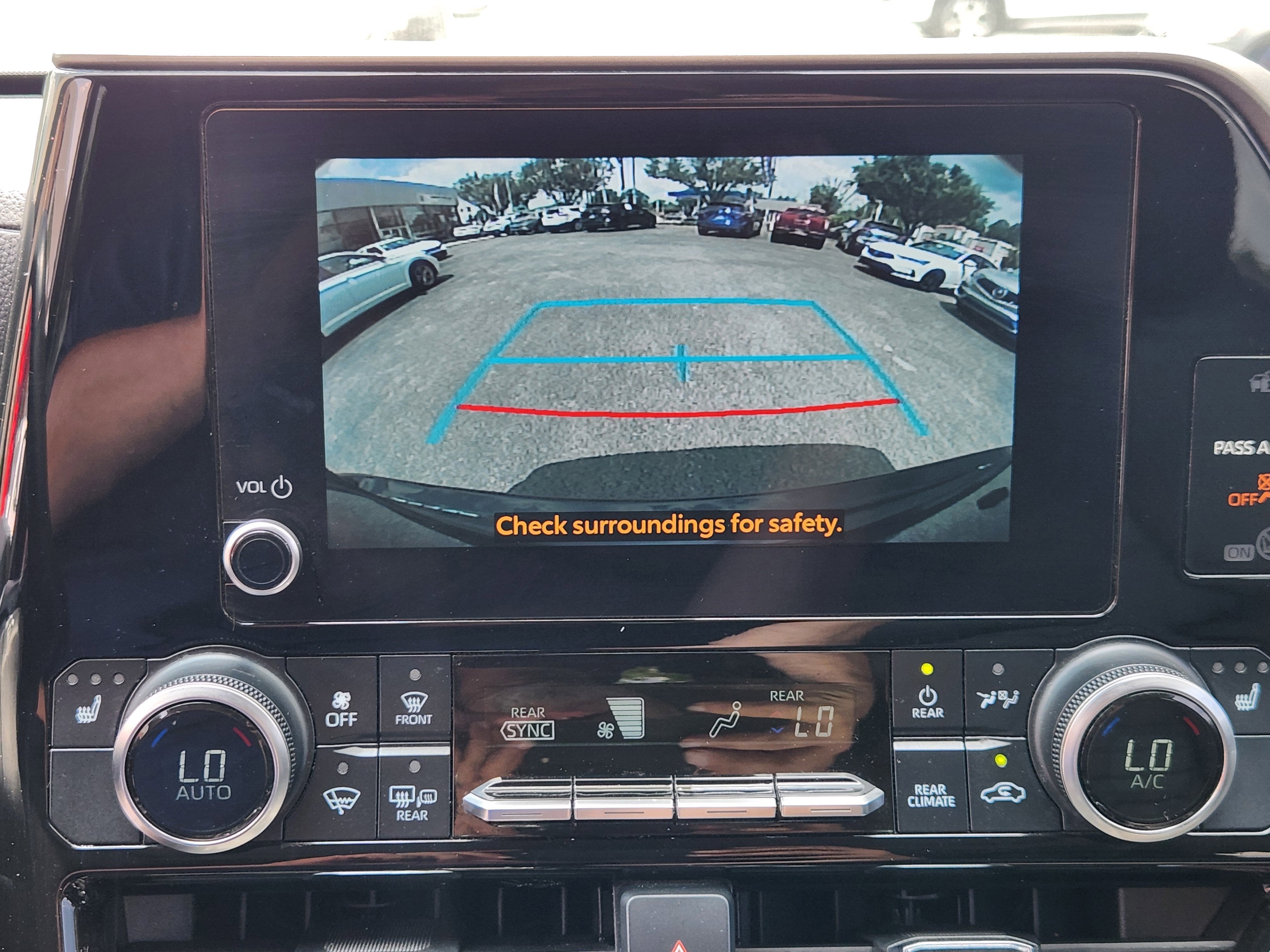 2023 Toyota Highlander Base