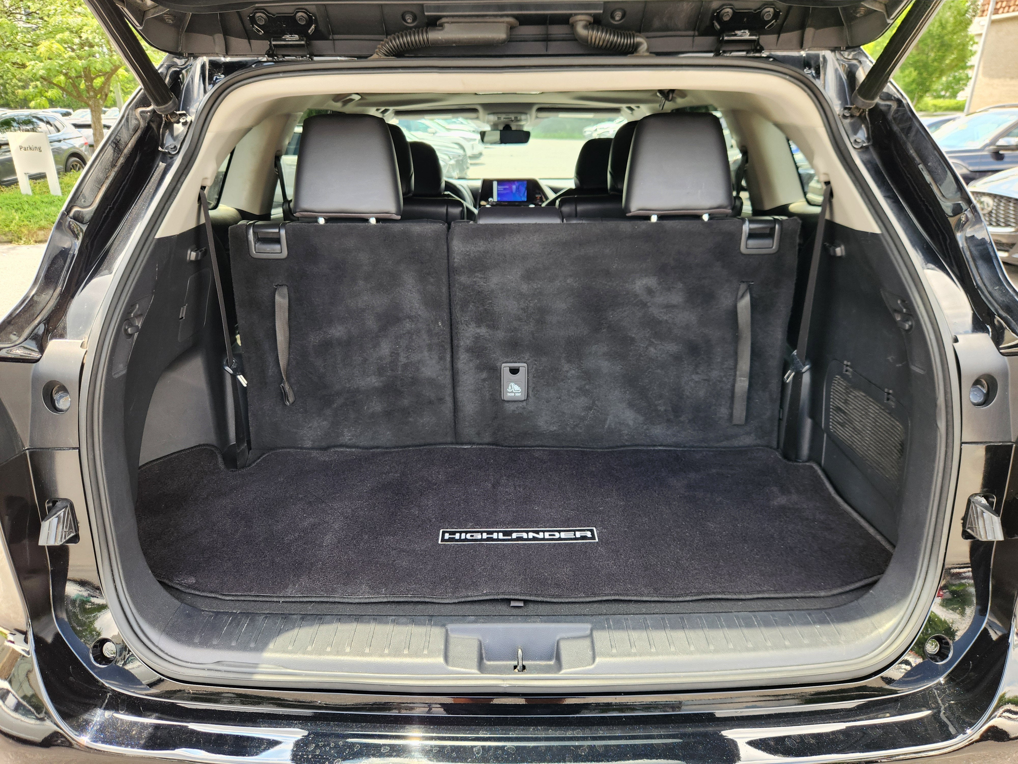 2023 Toyota Highlander Base