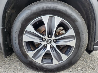 2023 Toyota Highlander Base