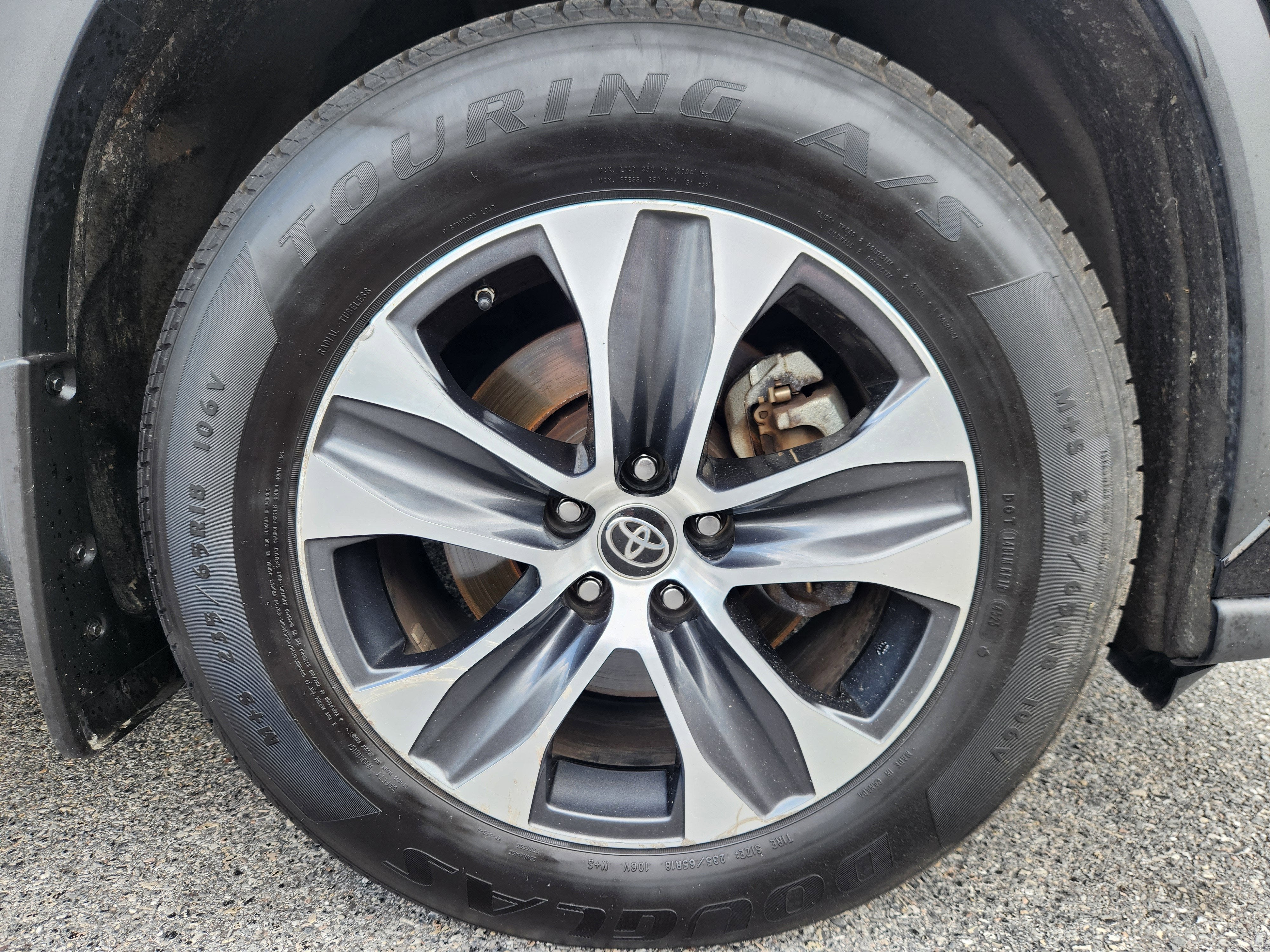 2023 Toyota Highlander Base