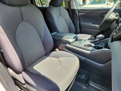 2024 Toyota Highlander Base