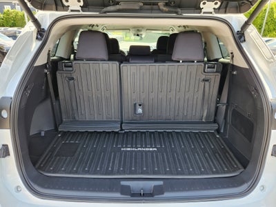 2024 Toyota Highlander Base