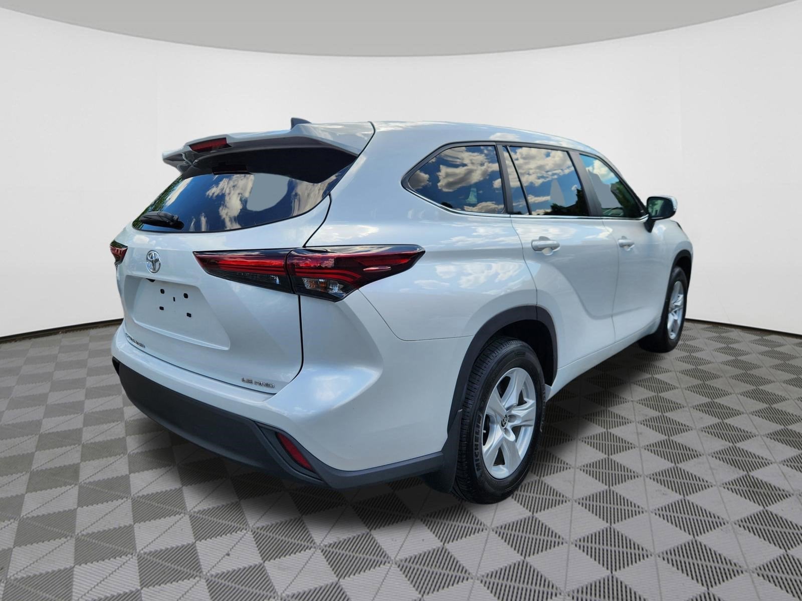 2024 Toyota Highlander Base