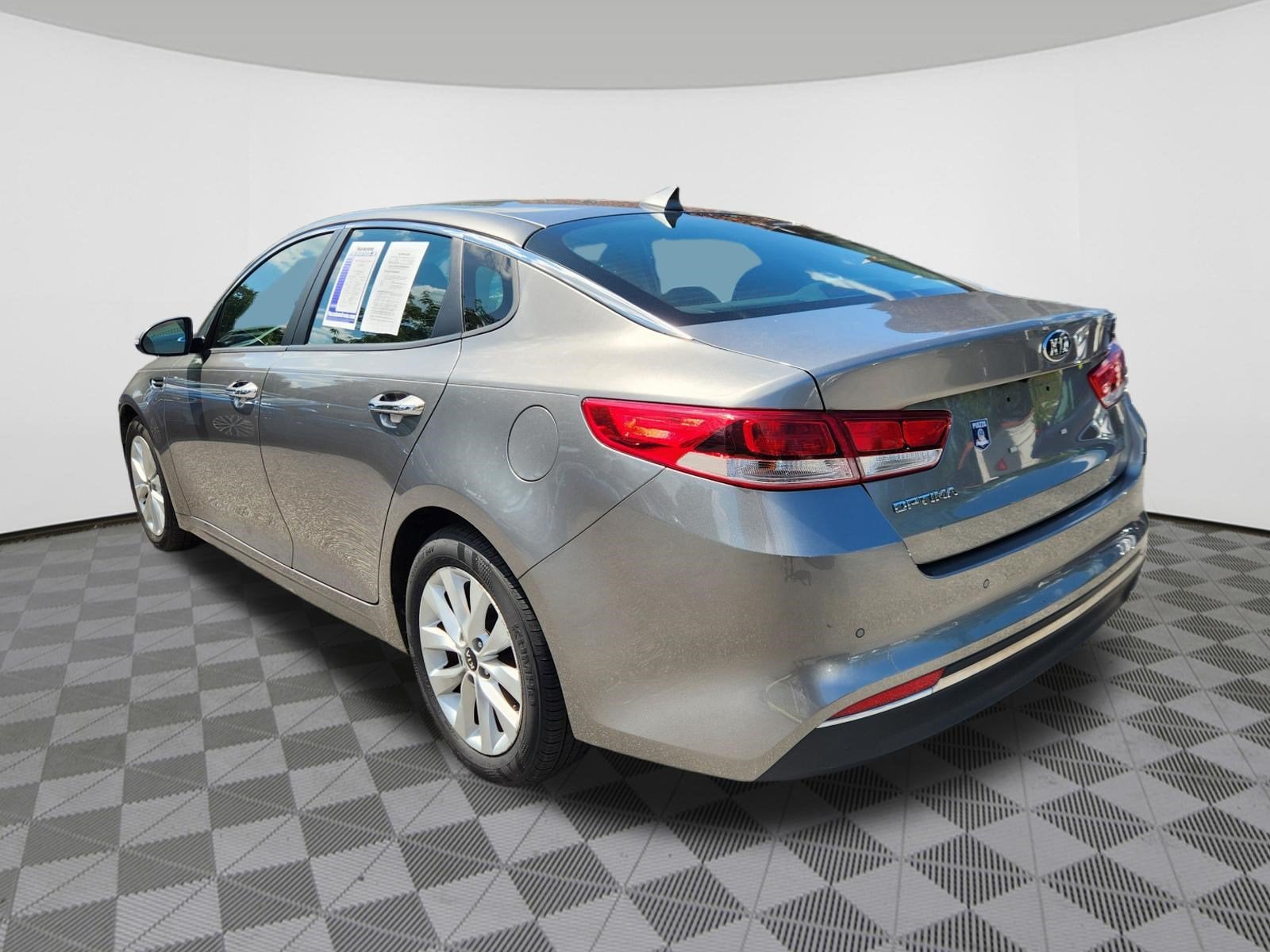 2018 Kia Optima LX