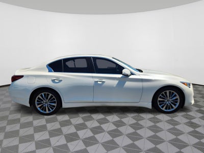 2023 INFINITI Q50 LUXE