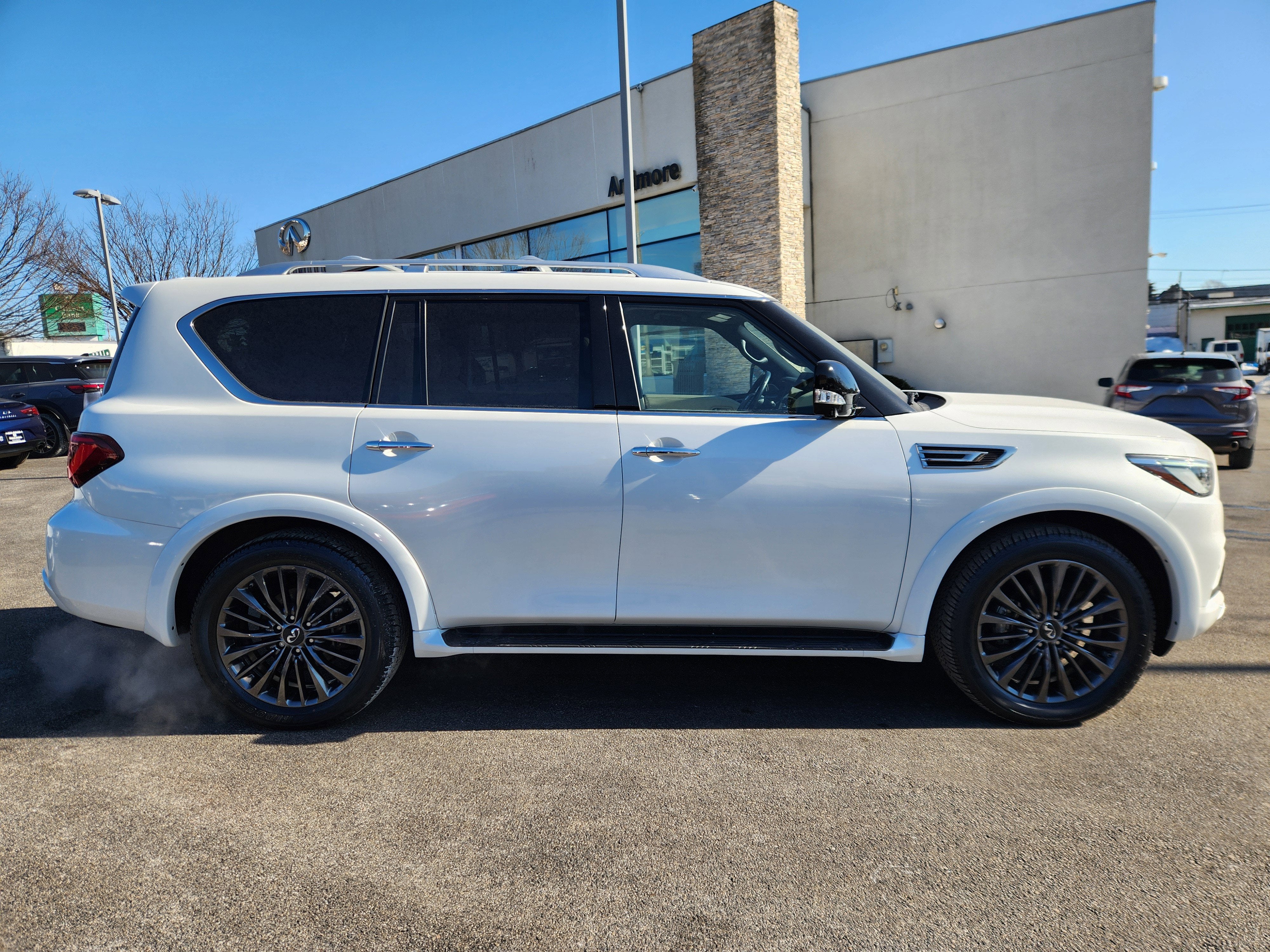 2024 INFINITI QX80 SENSORY