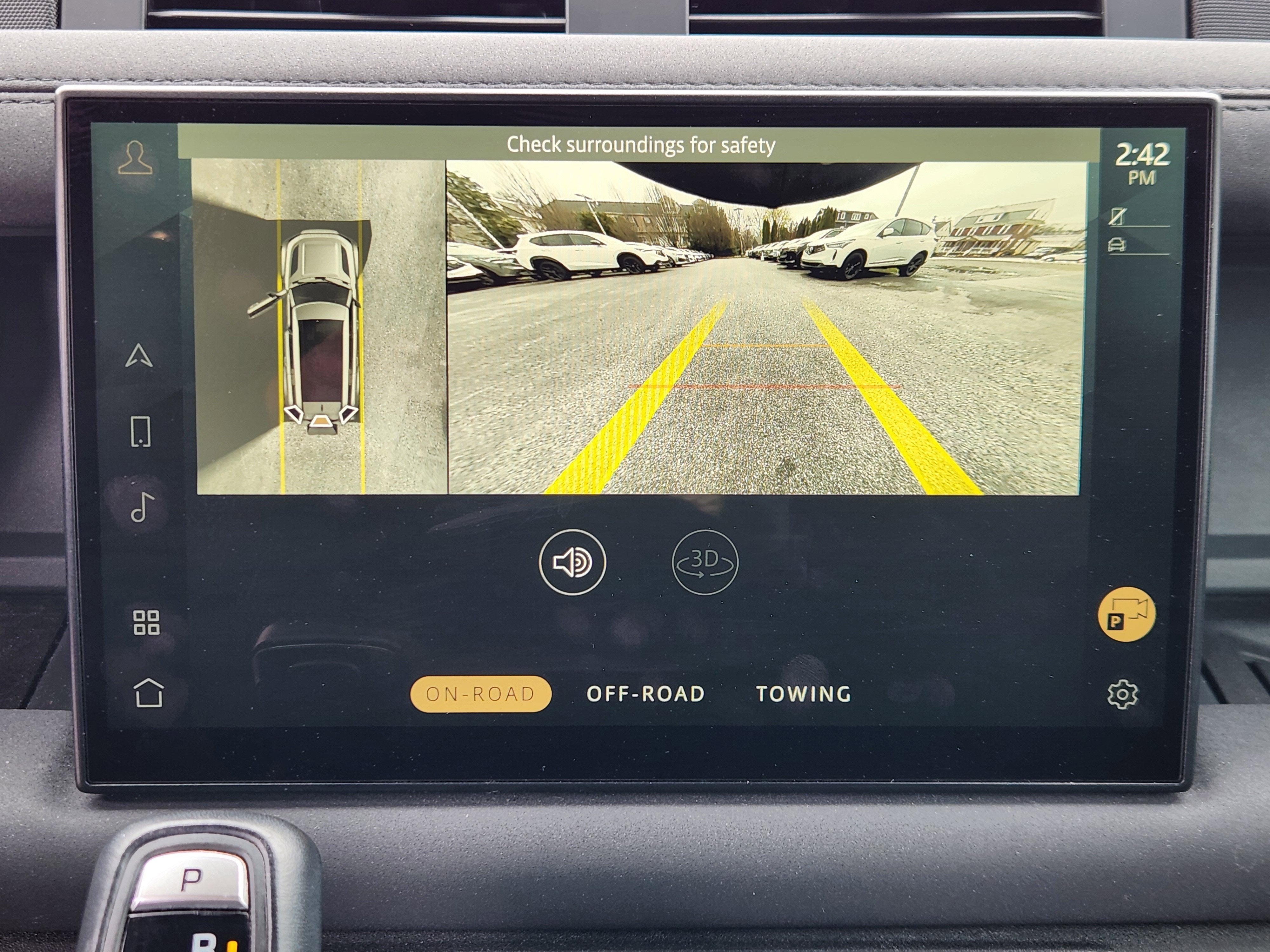 2023 Land Rover Defender X-Dynamic SE