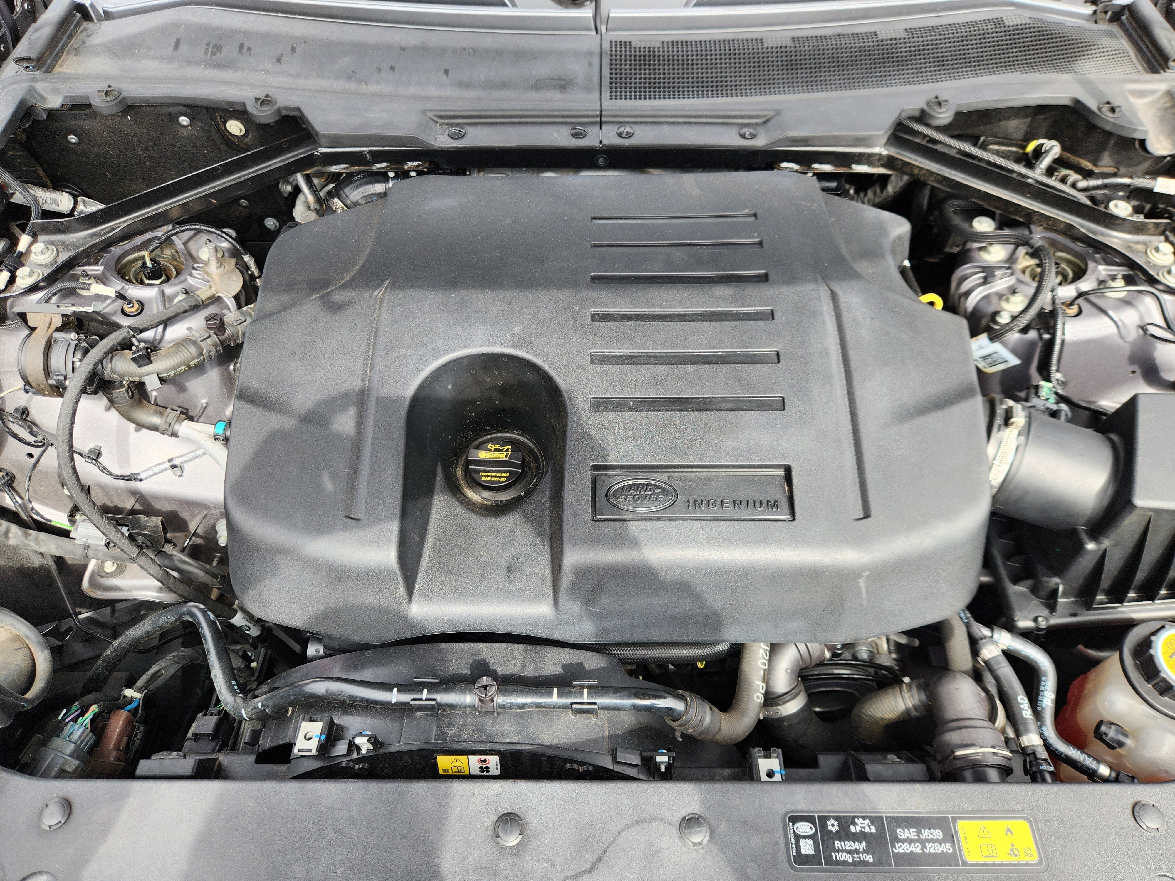 2023 Land Rover Defender X-Dynamic SE