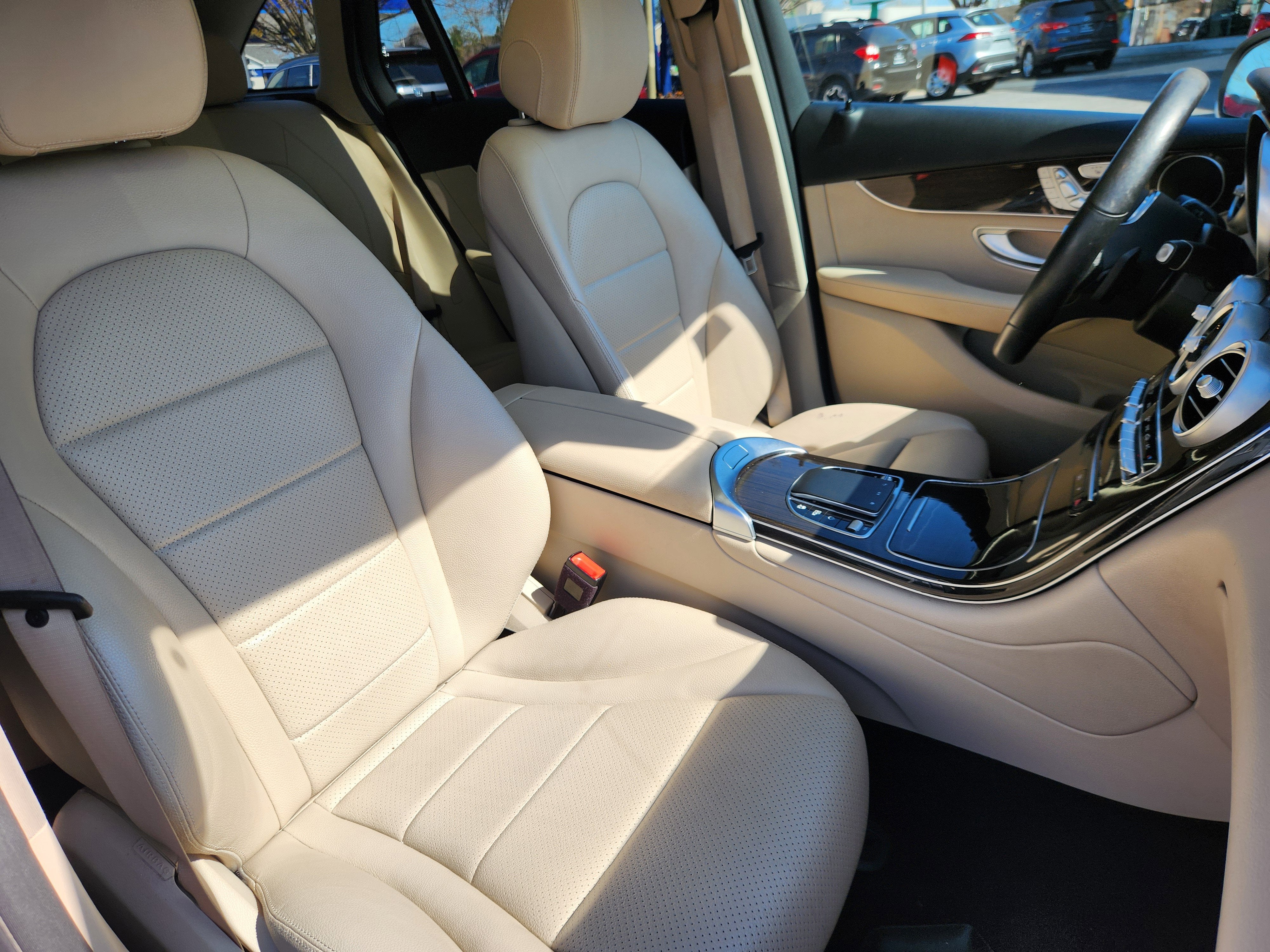 2021 Mercedes-Benz GLC GLC 300