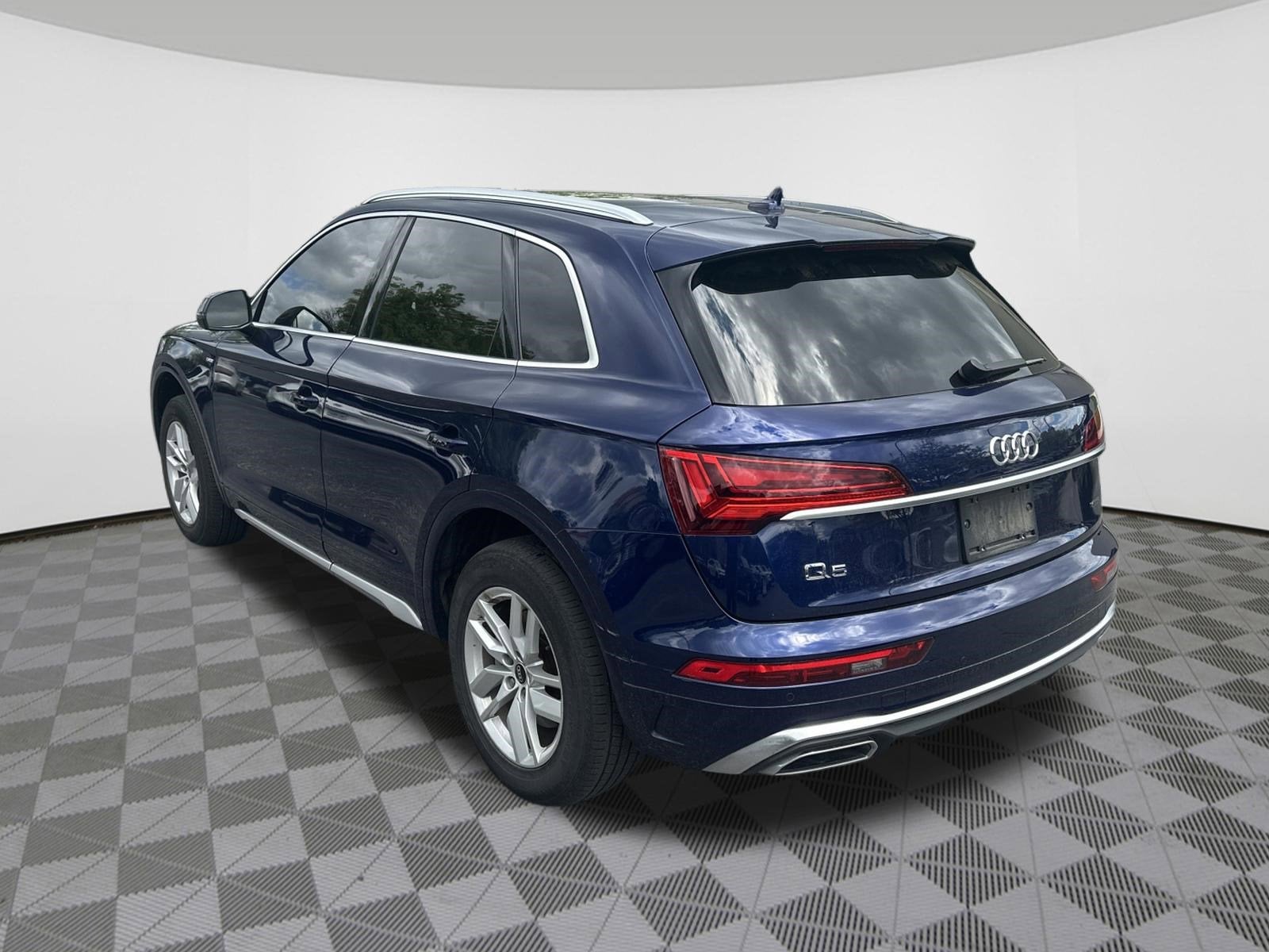 2023 Audi Q5 S line Premium