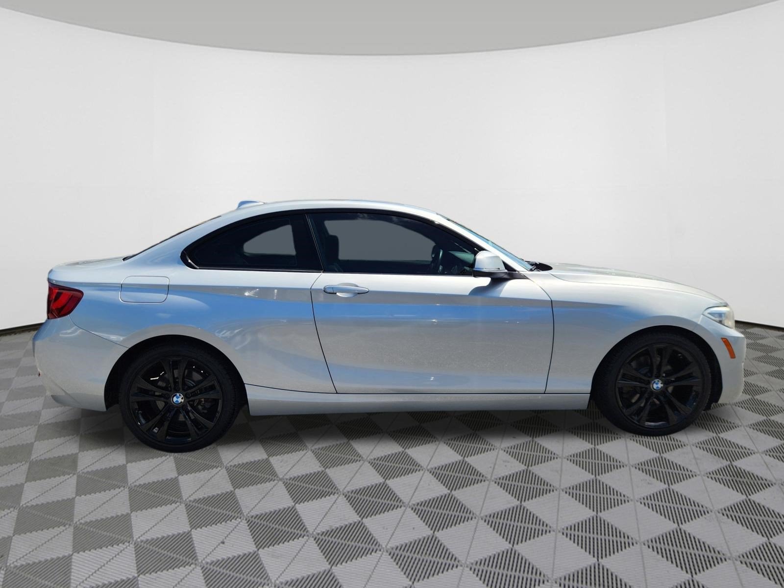 2017 BMW 2 Series 230i xDrive