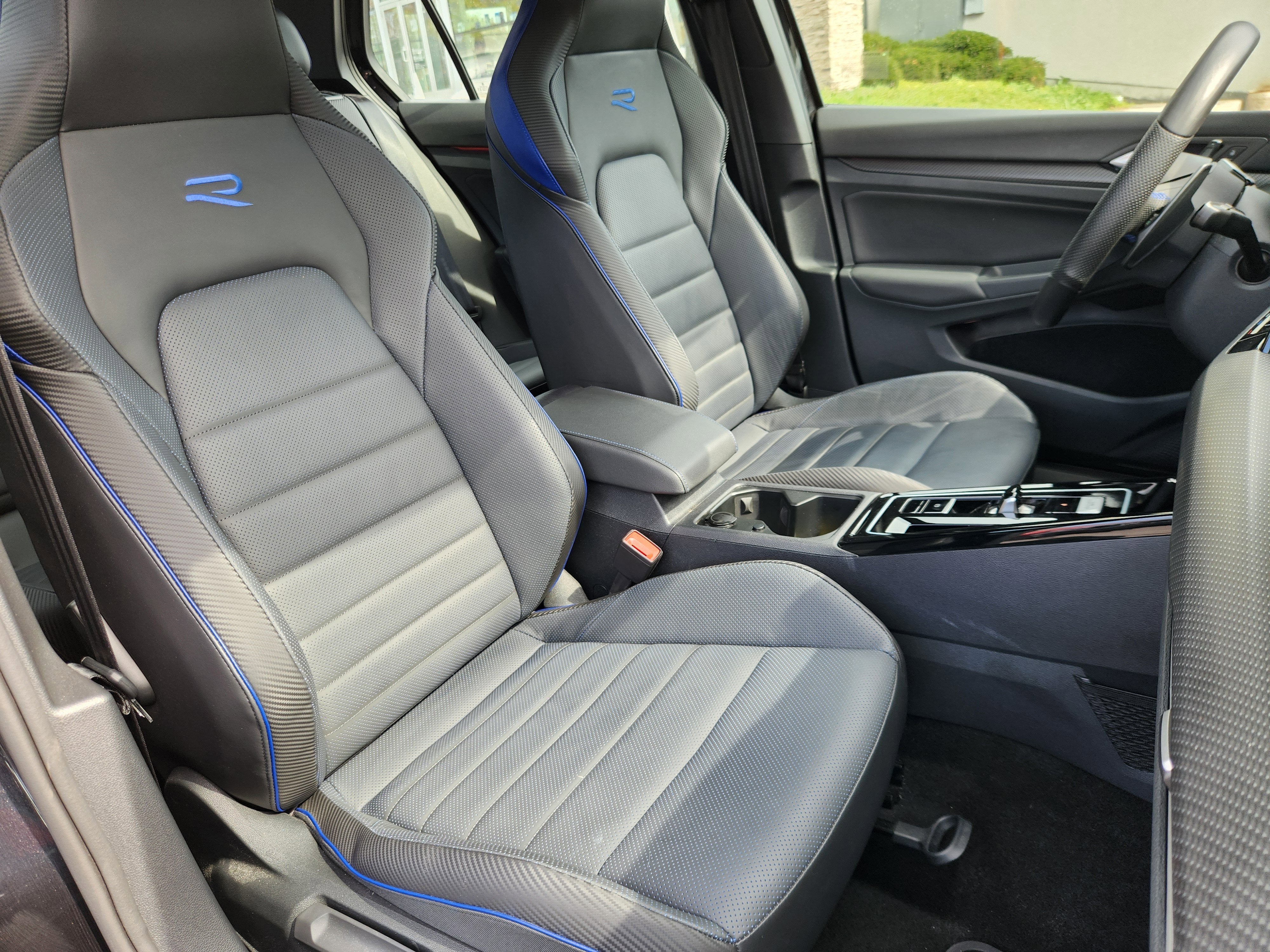 2024 Volkswagen Golf R Base