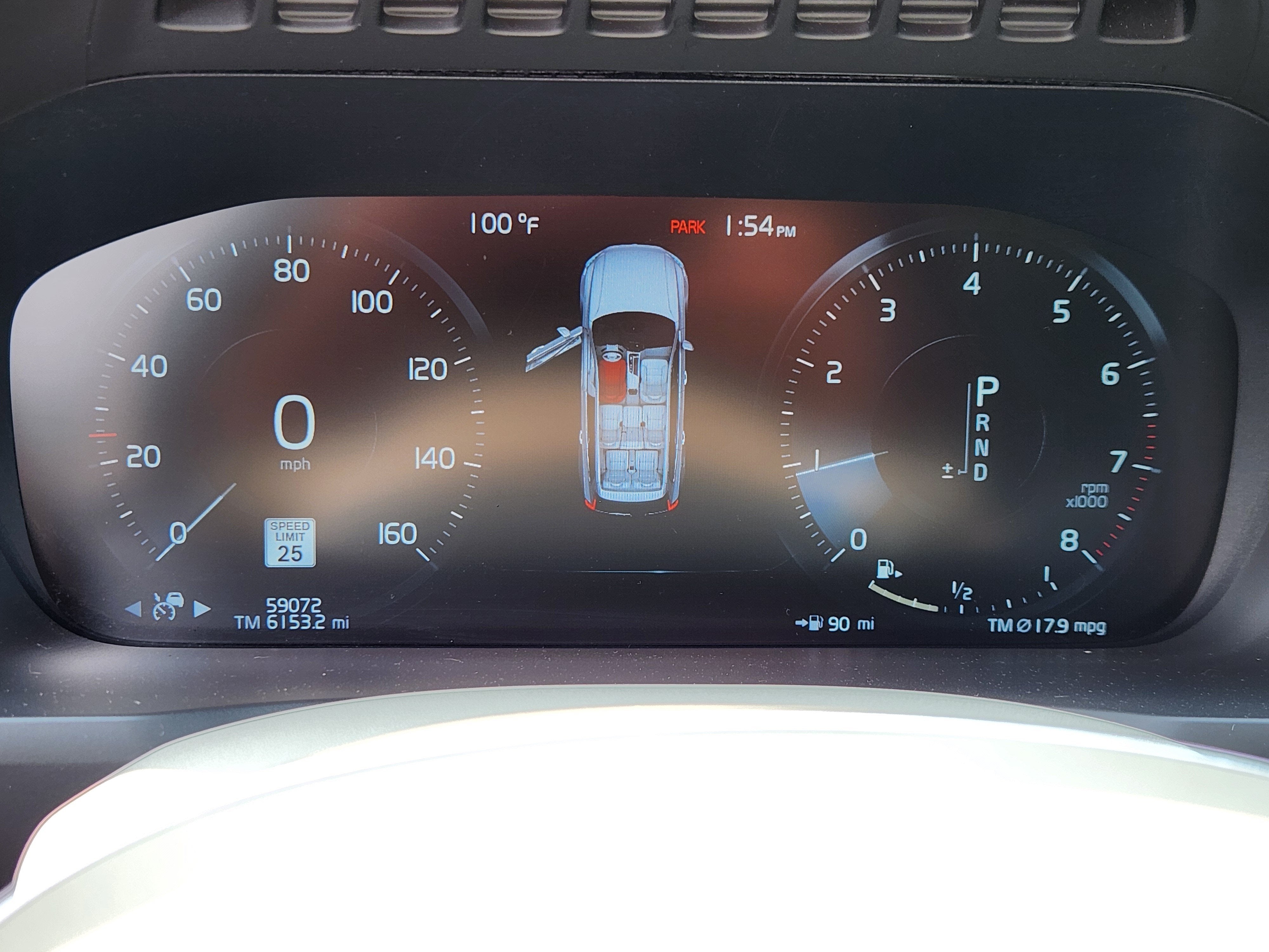 2020 Volvo XC90 Momentum