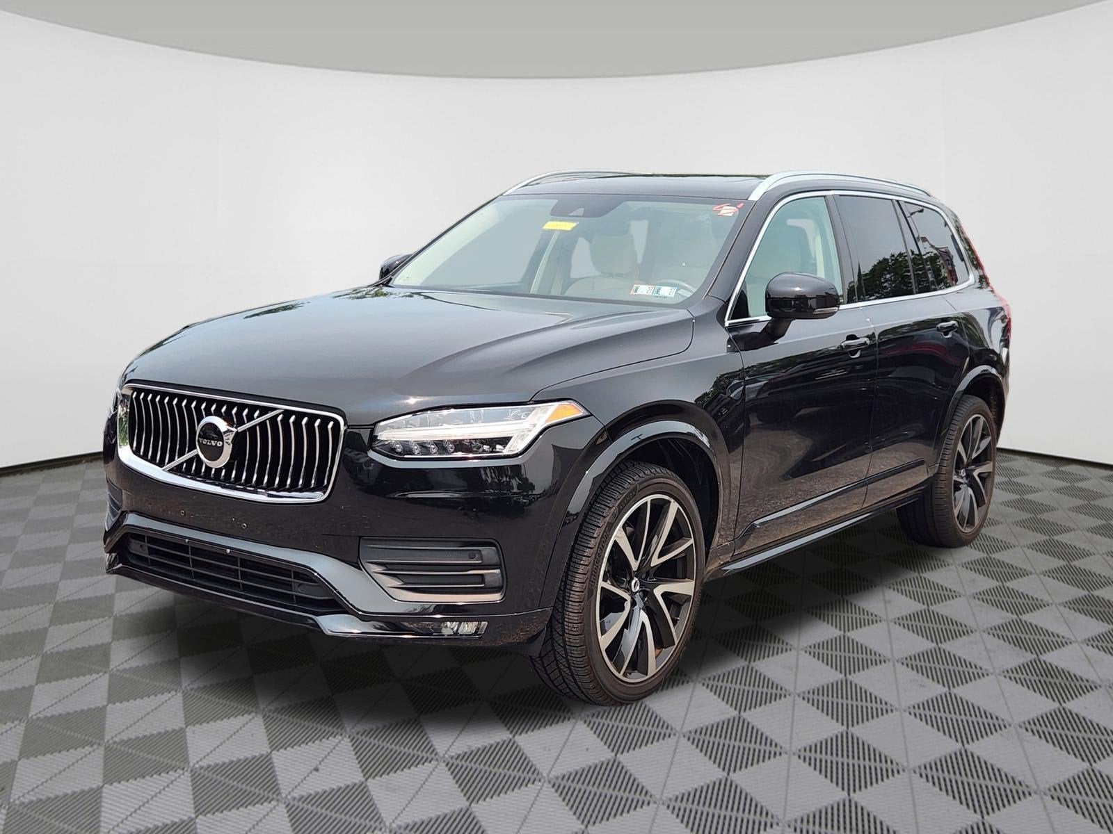 2020 Volvo XC90 Momentum