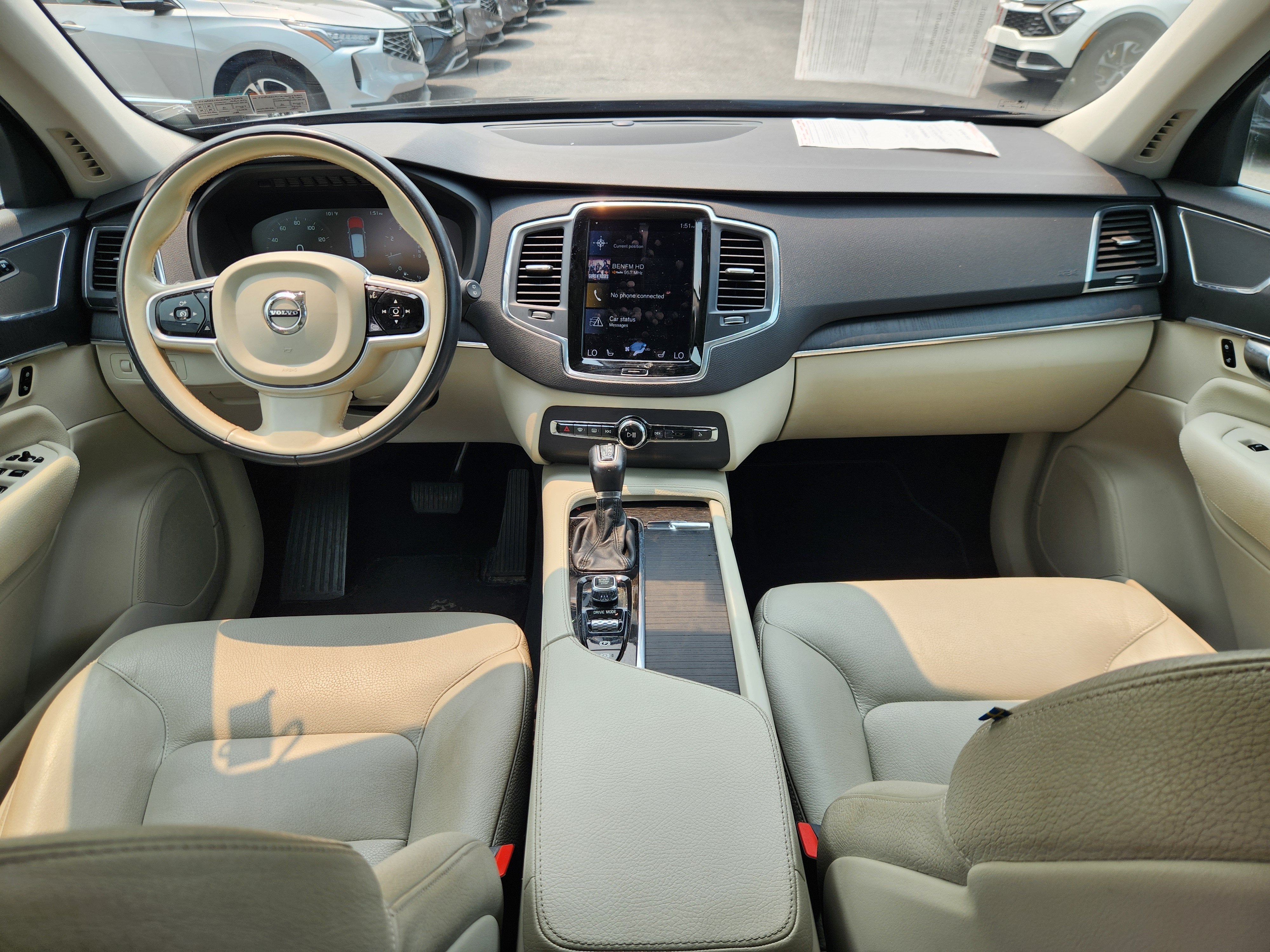 2020 Volvo XC90 Momentum