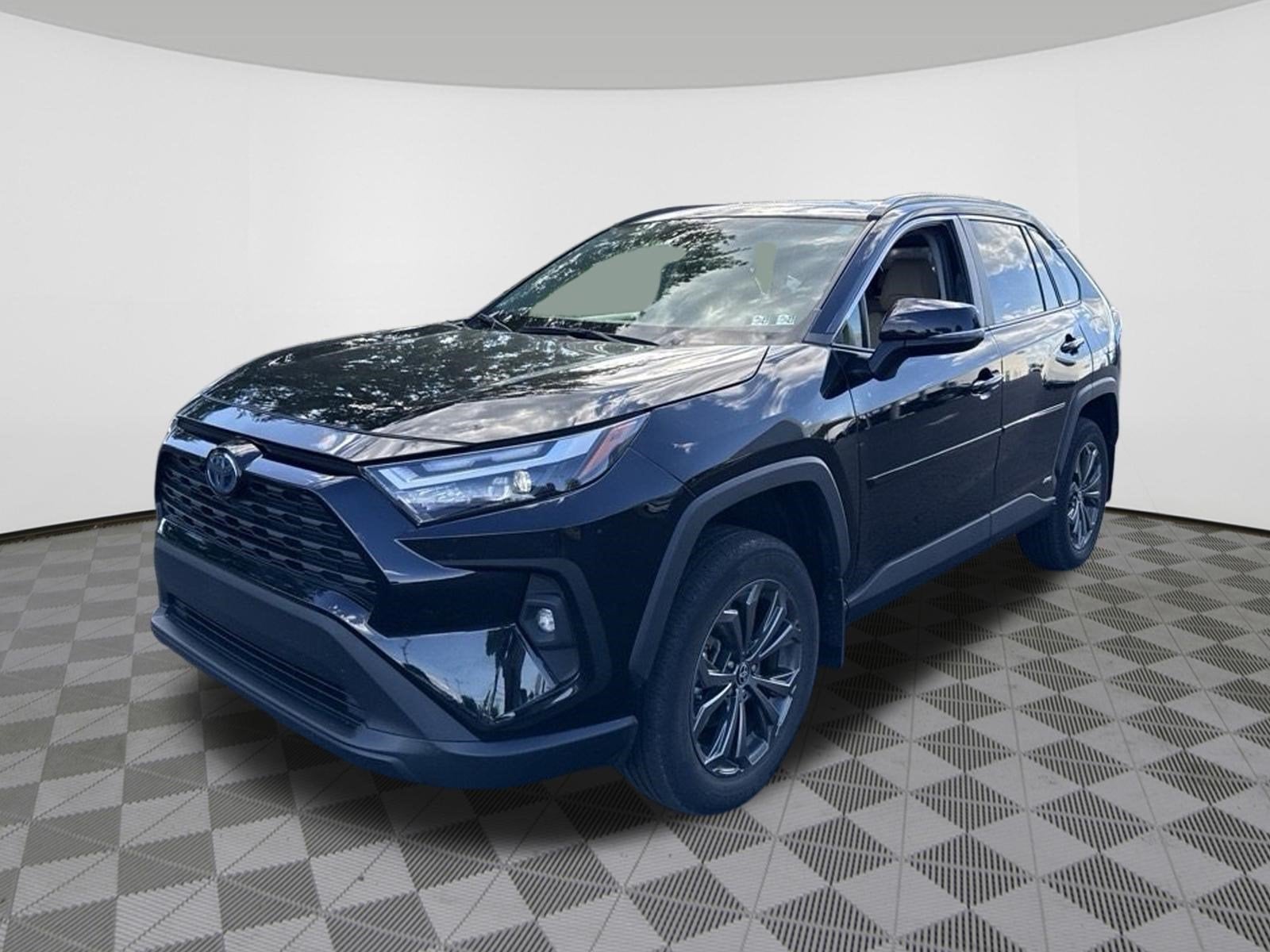 2023 Toyota RAV4 Hybrid XLE Premium