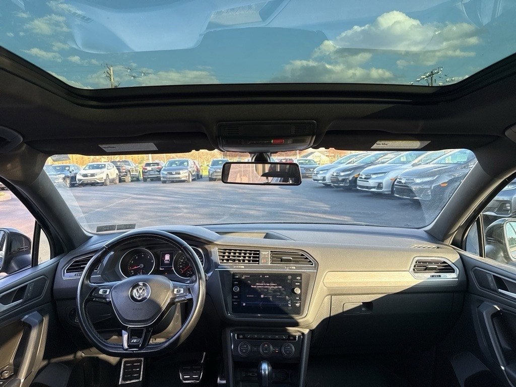 2020 Volkswagen Tiguan SE R-Line Black