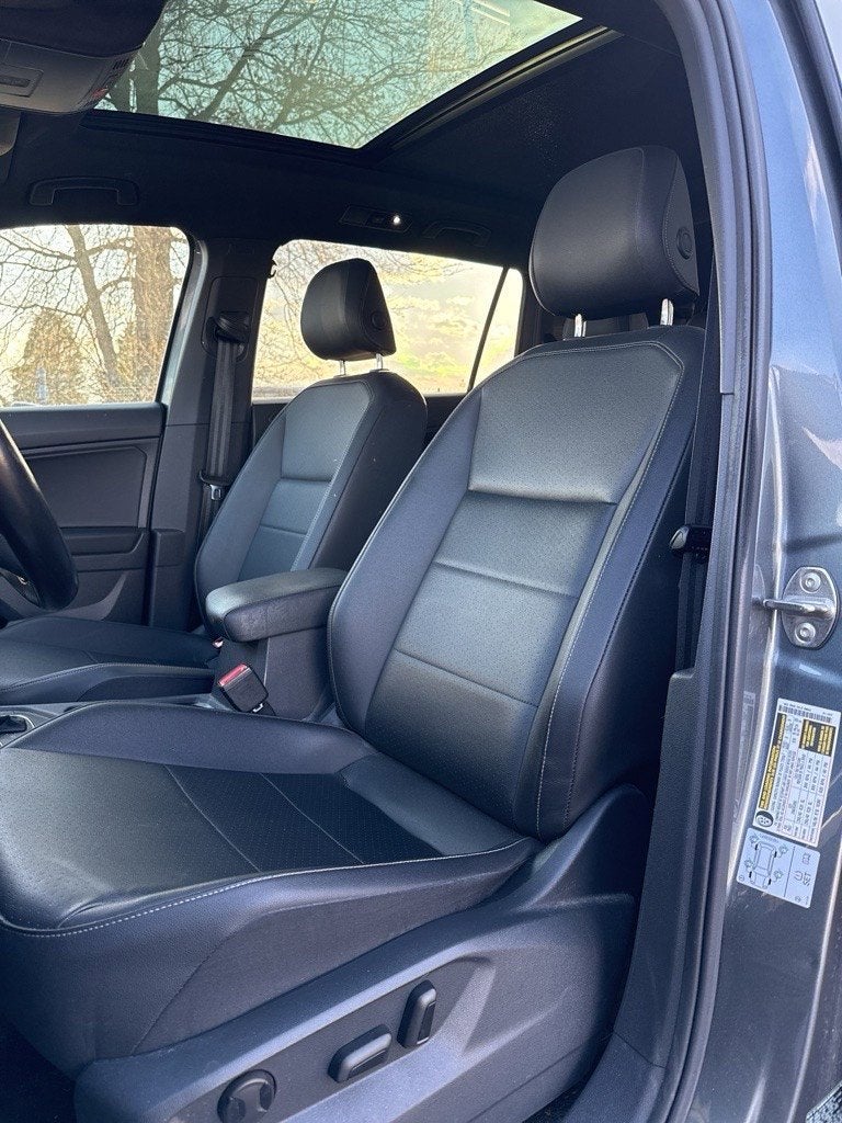 2020 Volkswagen Tiguan SE R-Line Black