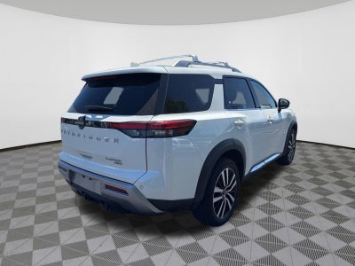 2023 Nissan Pathfinder Platinum
