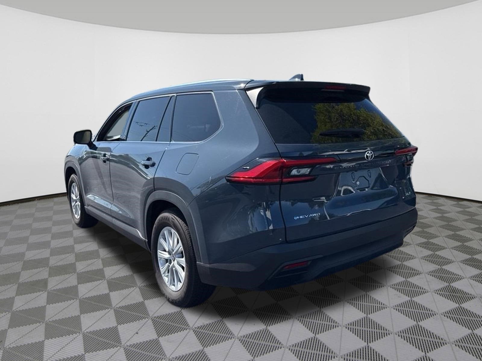 2024 Toyota Grand Highlander Hybrid XLE