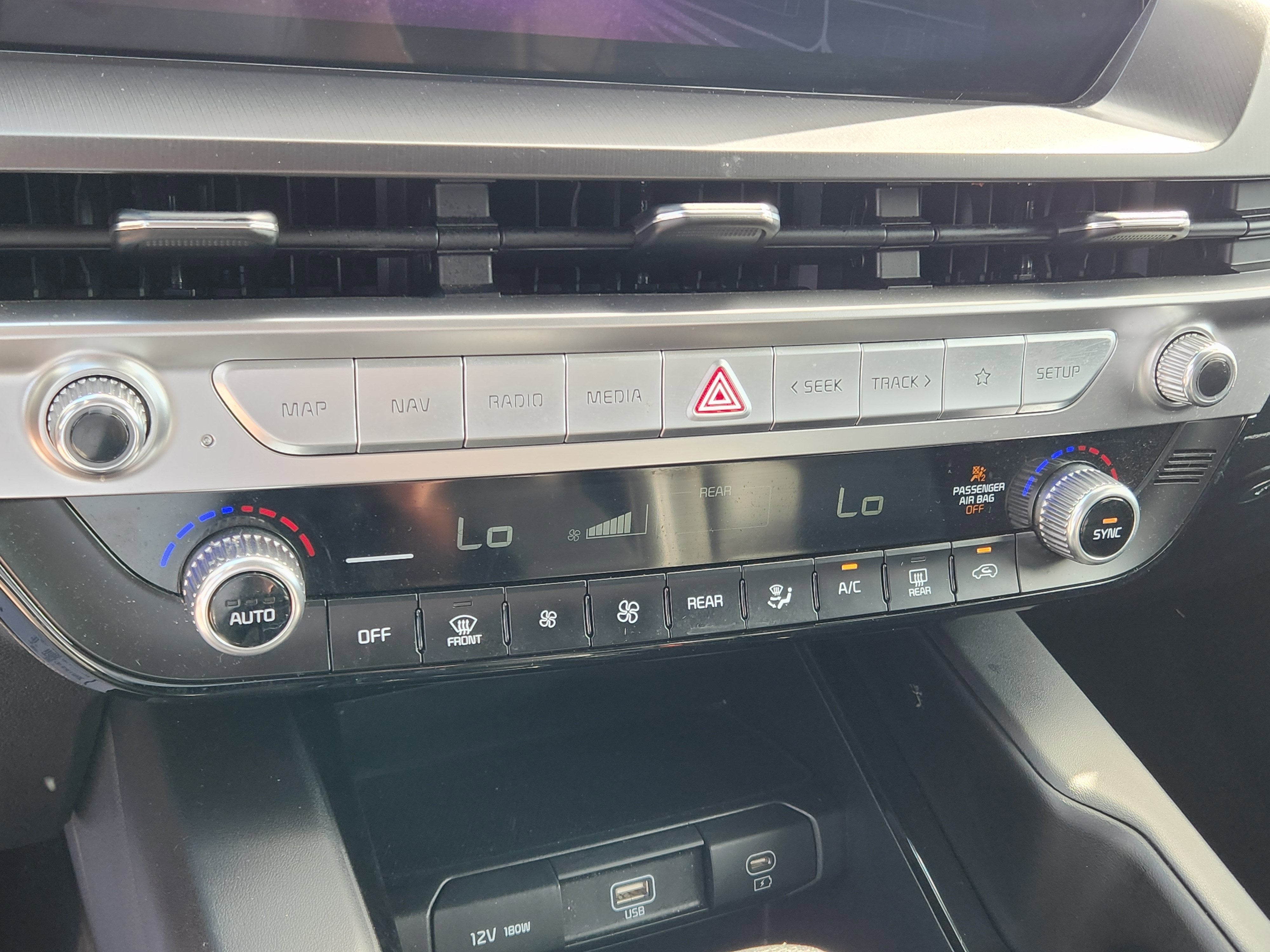 2024 Kia Telluride LX