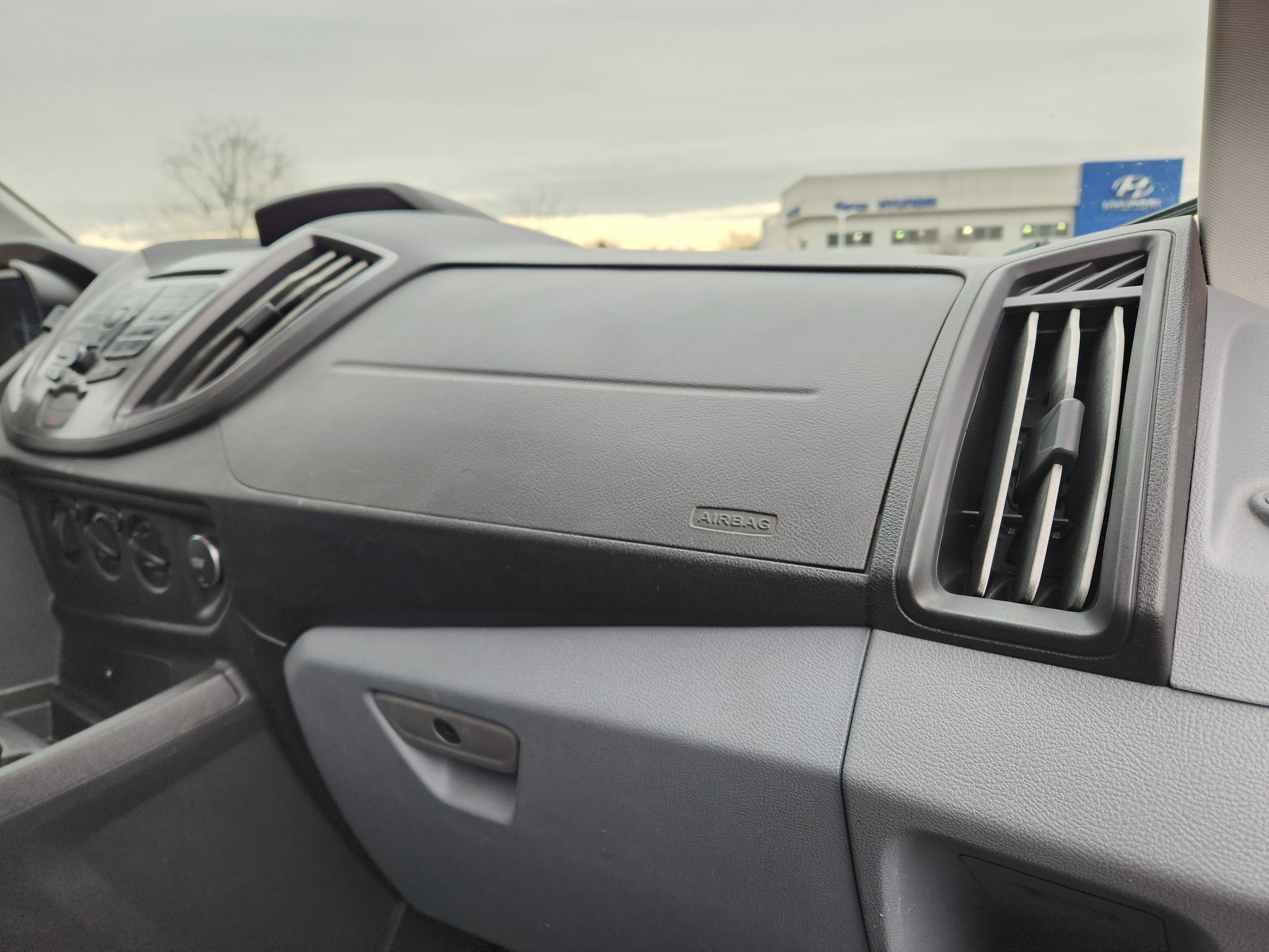 2018 Ford Transit Passenger Wagon XLT