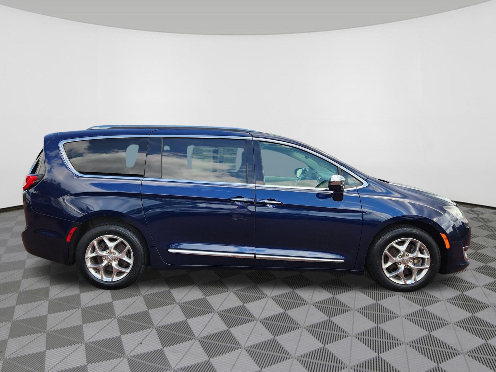 2018 Chrysler Pacifica Limited