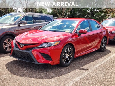 2020 Toyota Camry SE