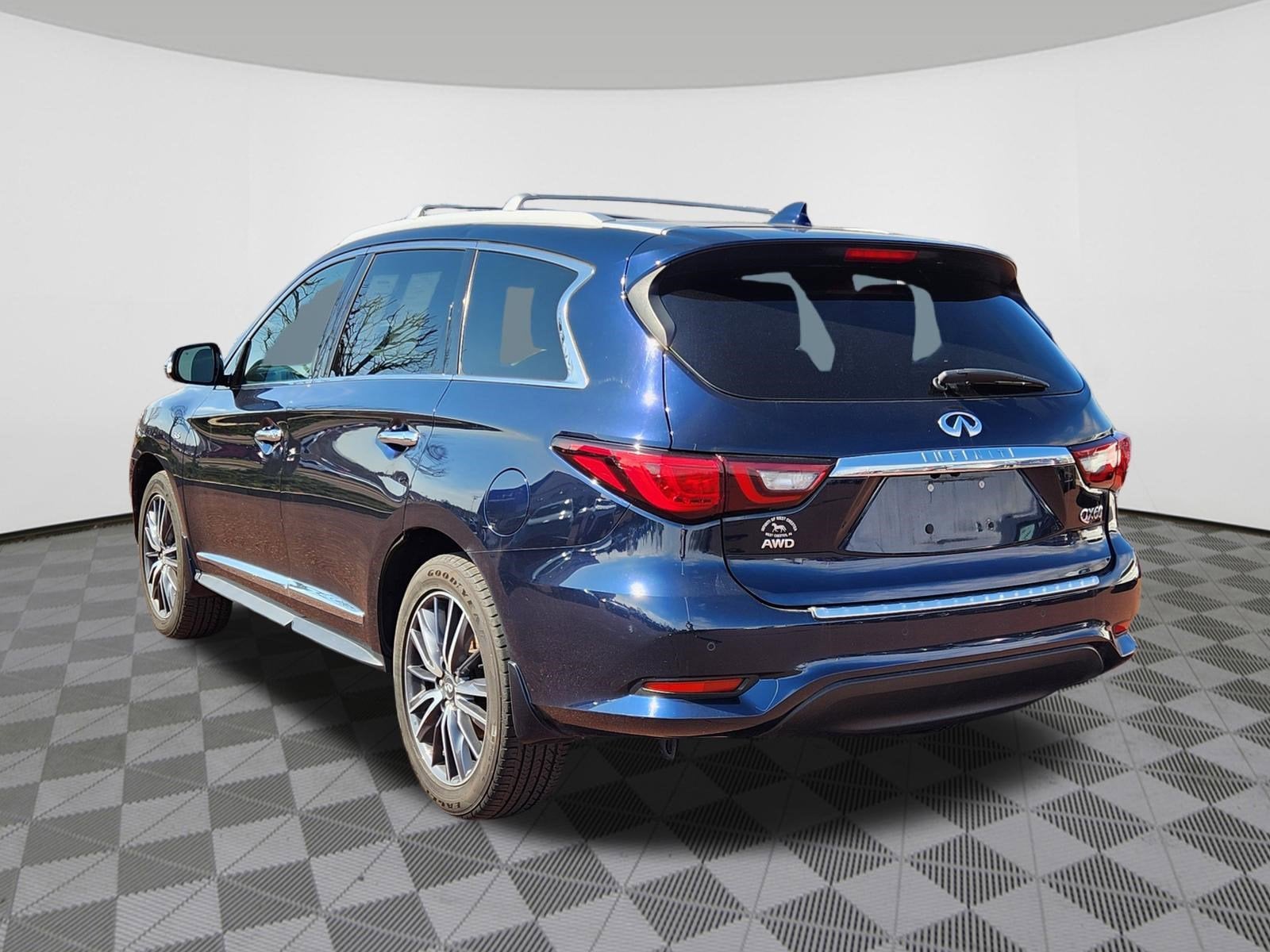 2019 INFINITI QX60 LUXE
