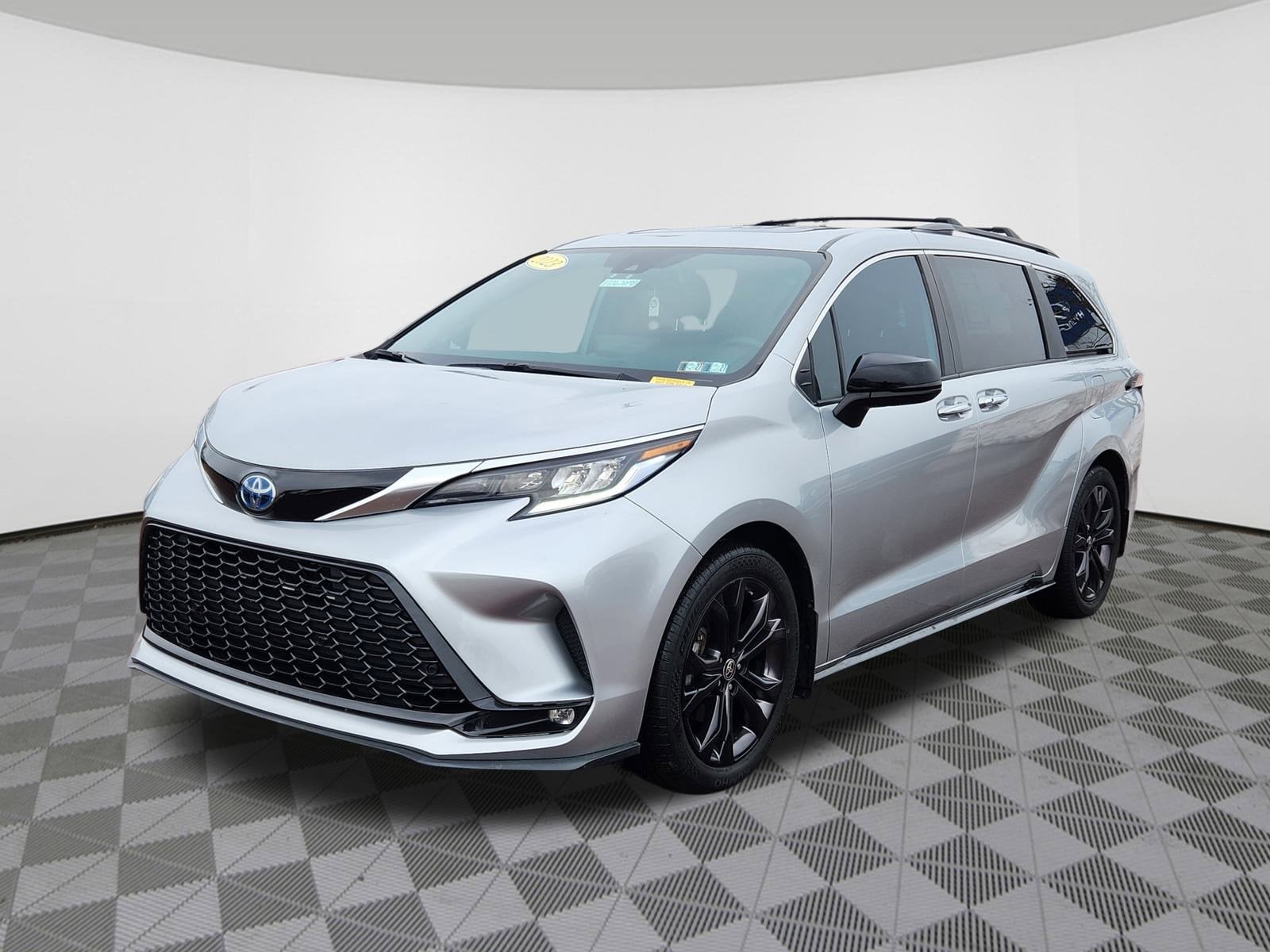 2023 Toyota Sienna XSE 25th Anniversary