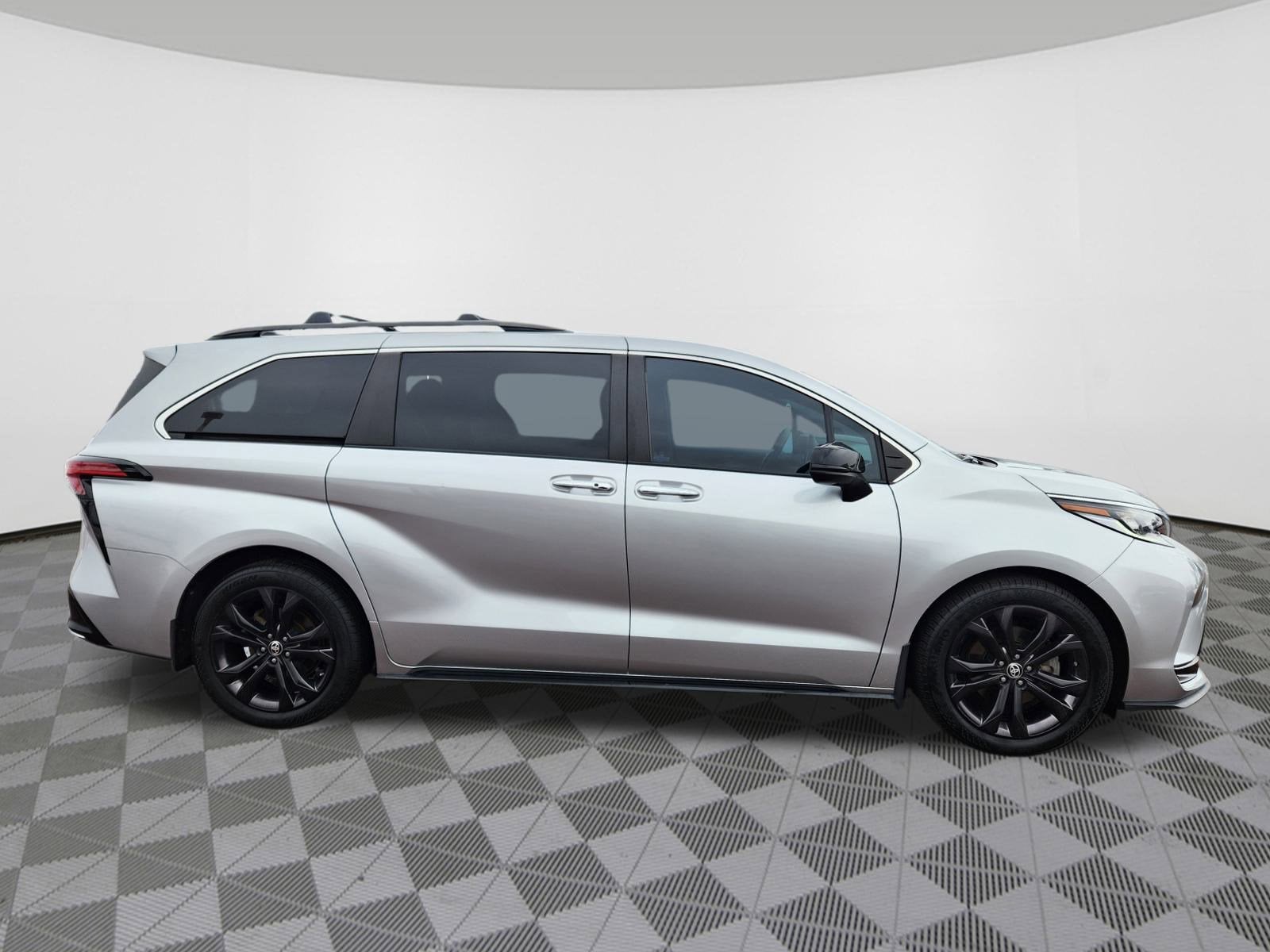 2023 Toyota Sienna XSE 25th Anniversary