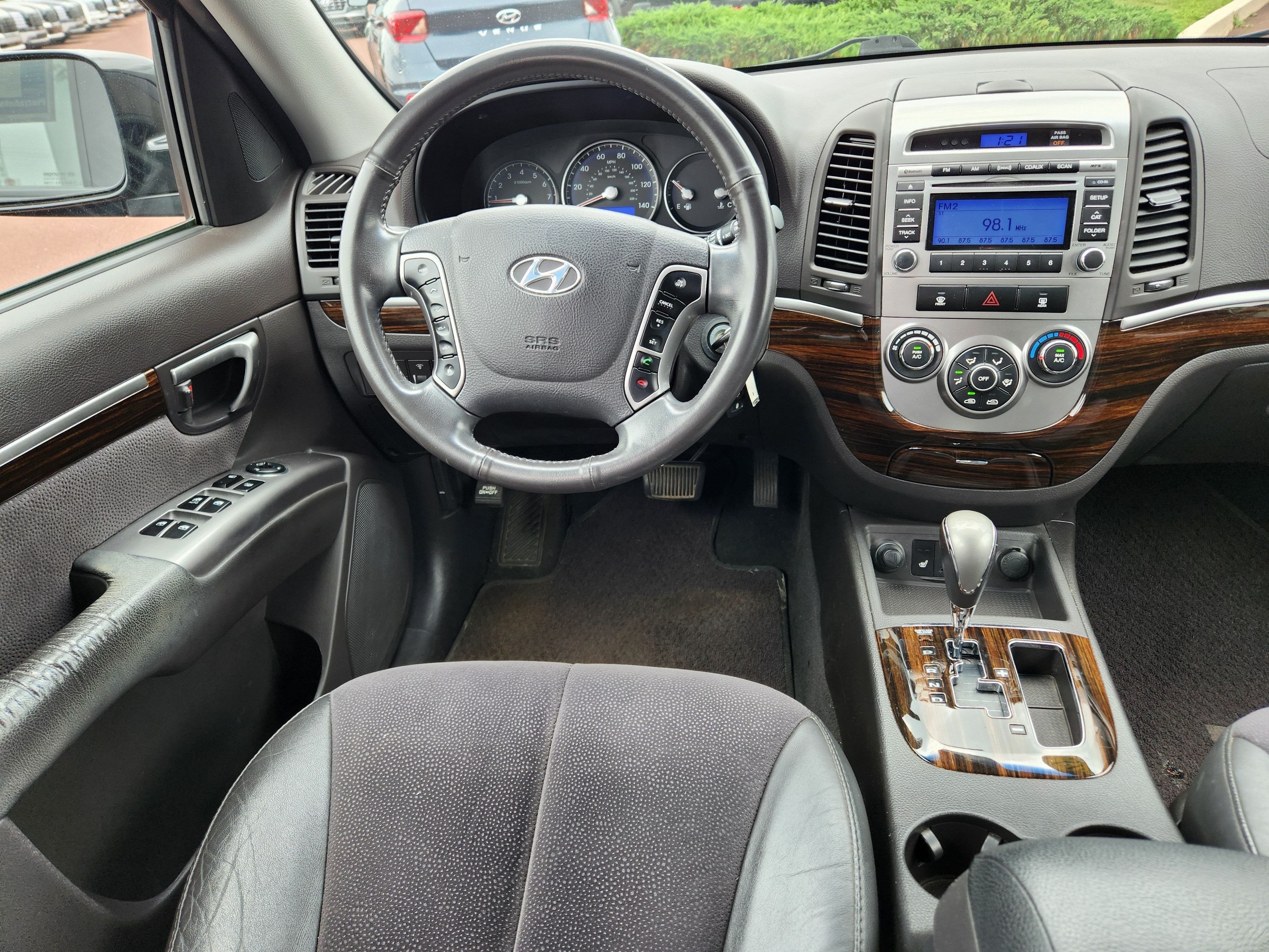 2012 Hyundai Santa Fe SE