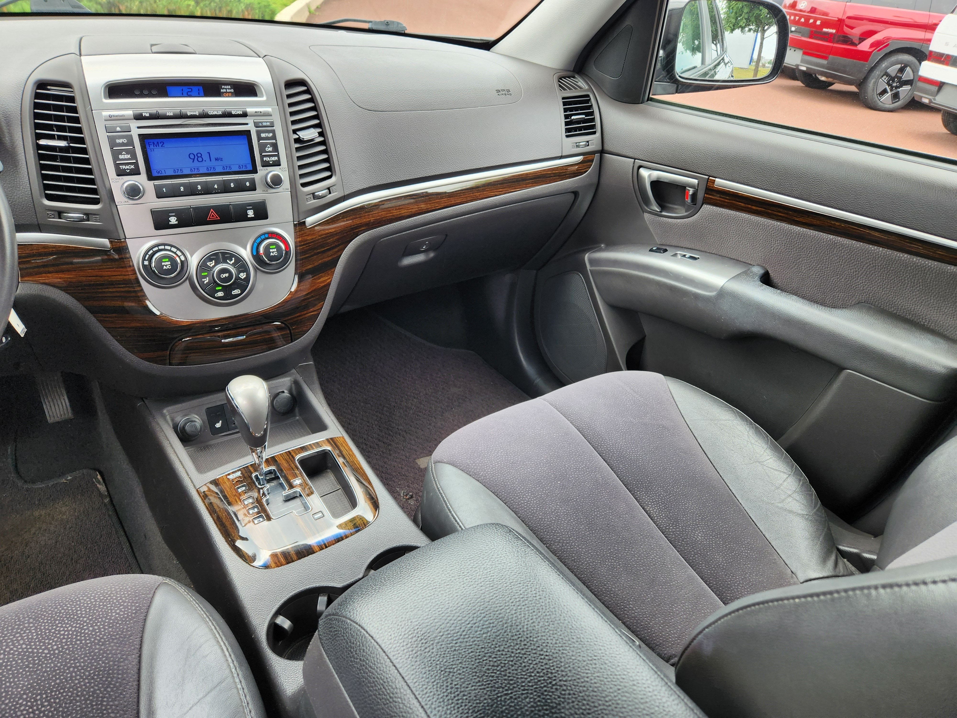 2012 Hyundai Santa Fe SE