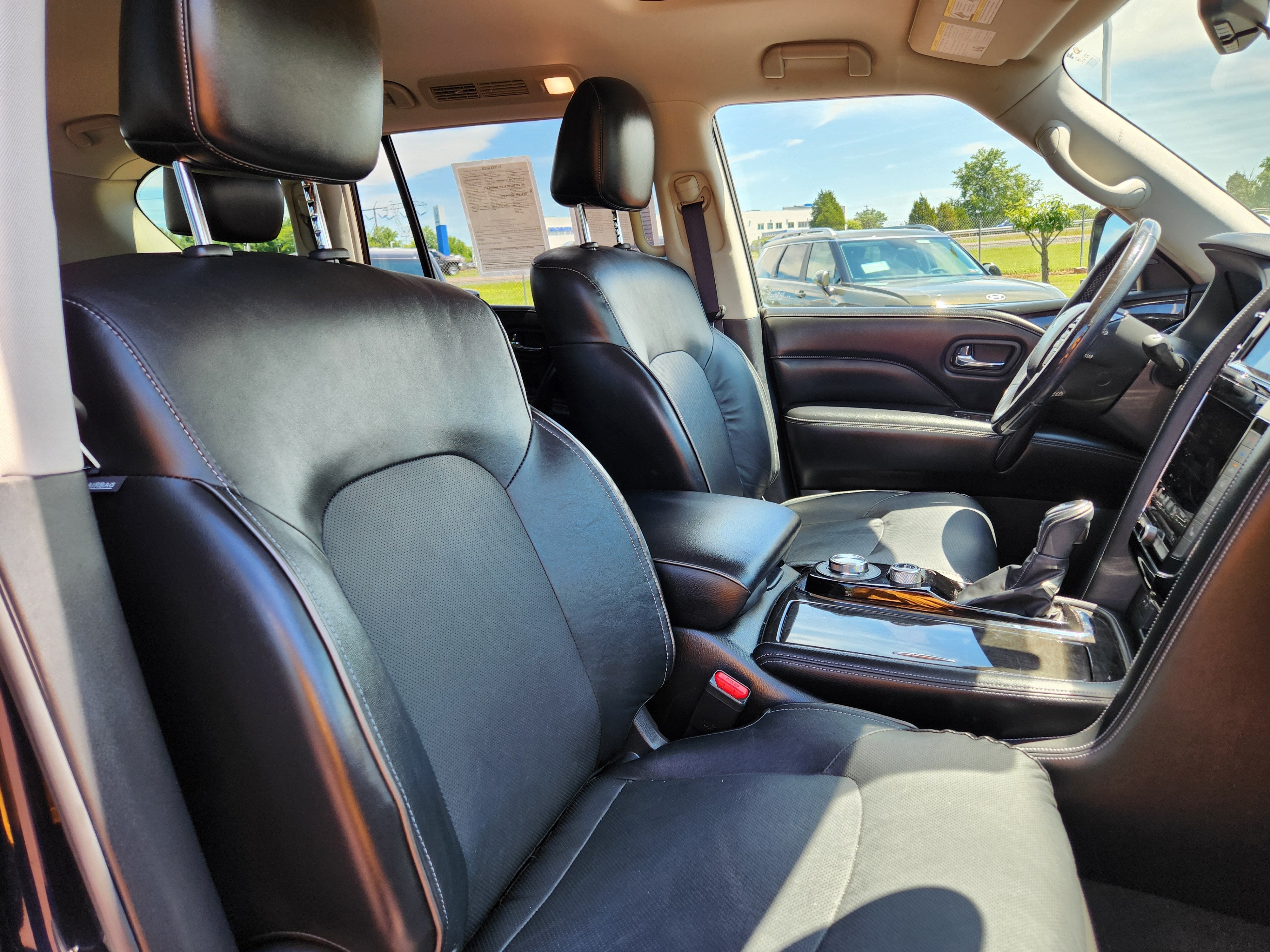 2021 INFINITI QX80 LUXE