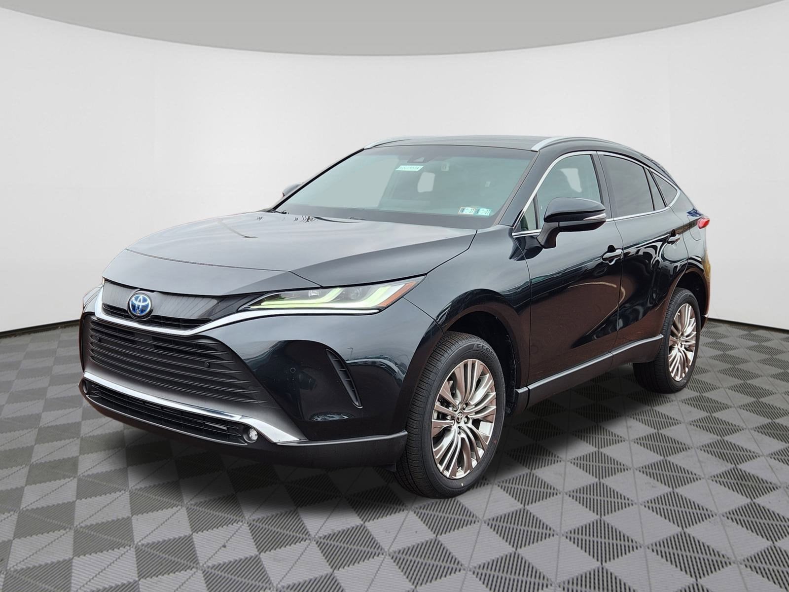 2023 Toyota Venza XLE