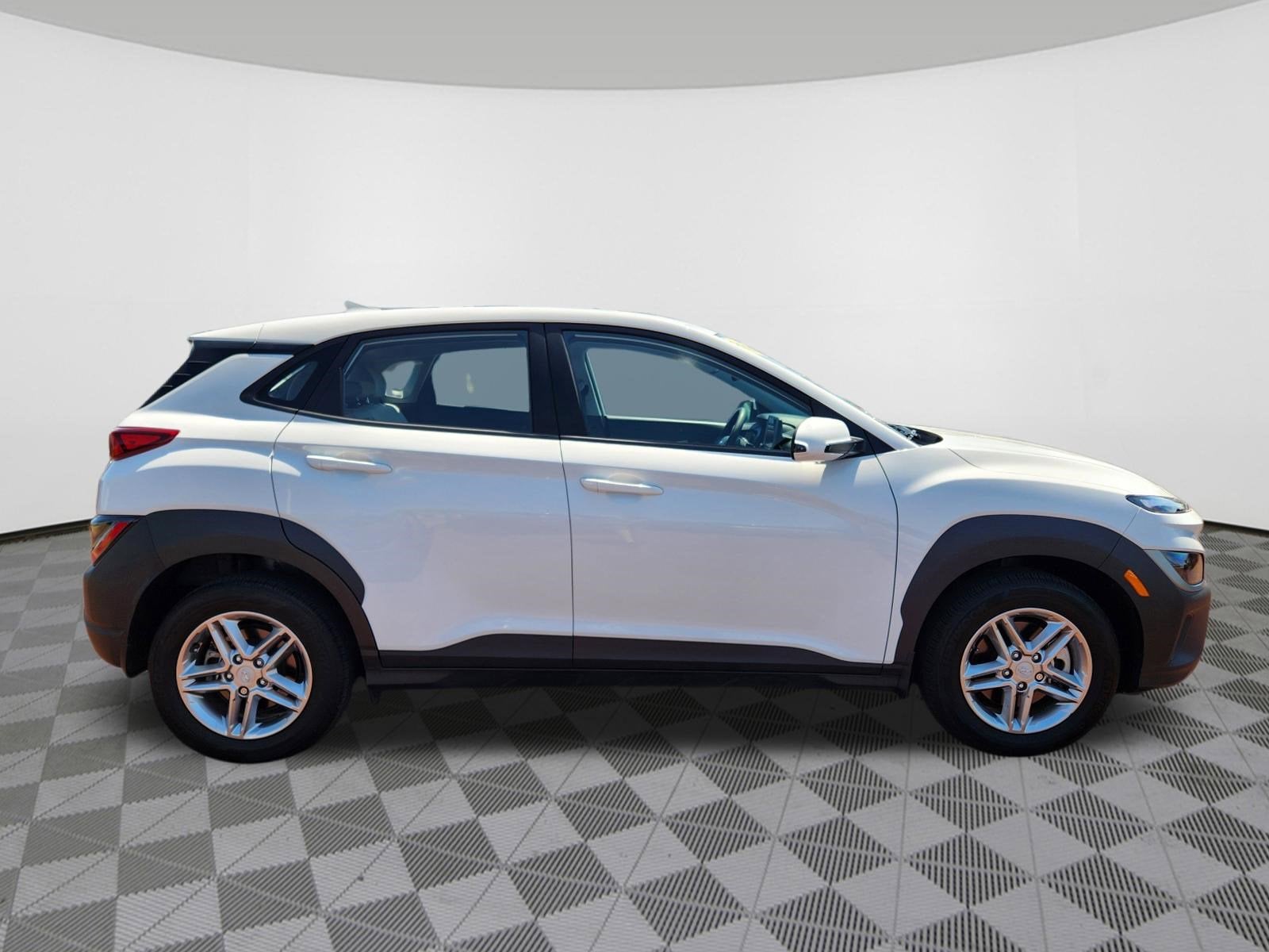 2023 Hyundai Kona SE