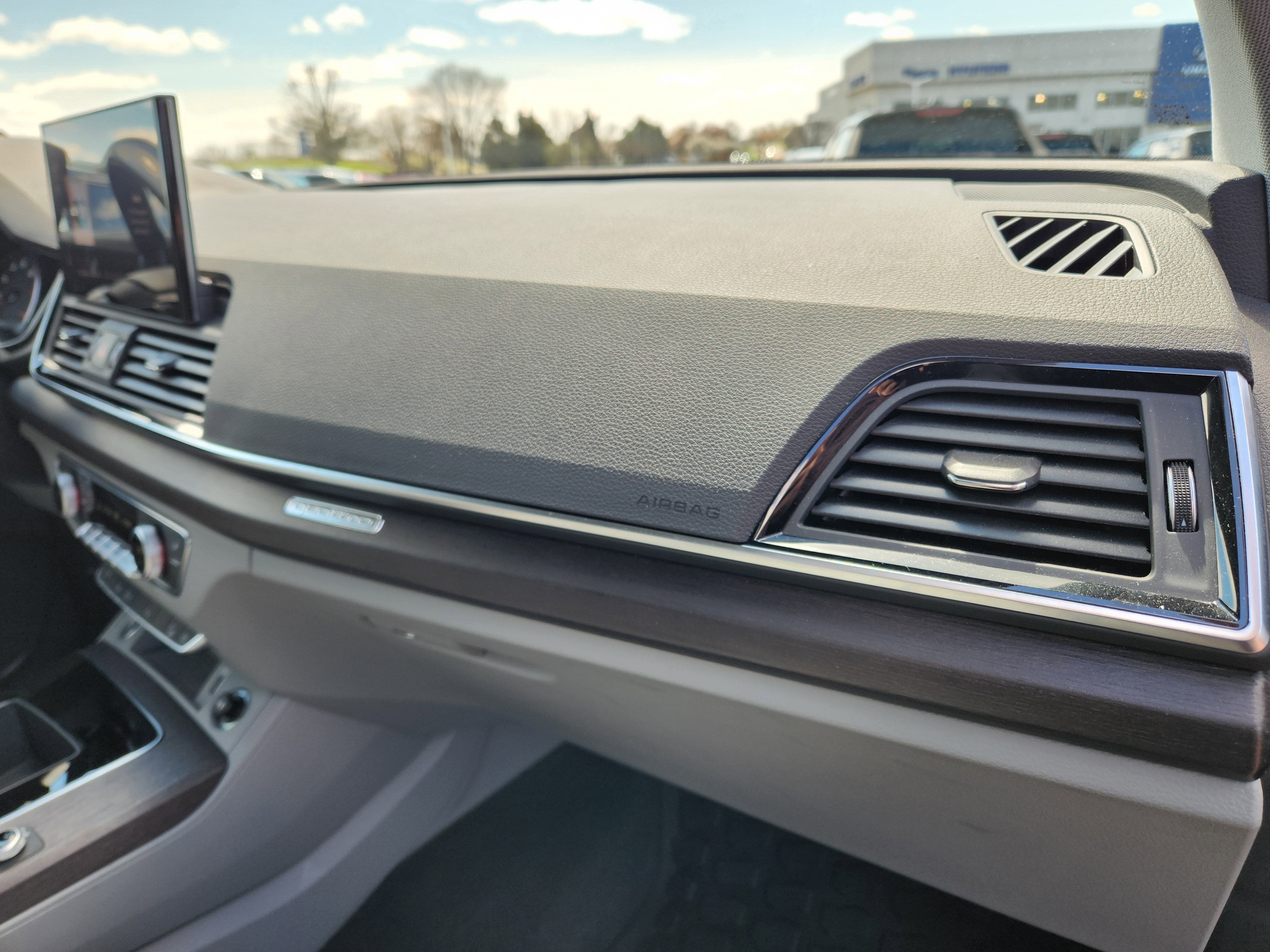 2022 Audi Q5 S line Premium