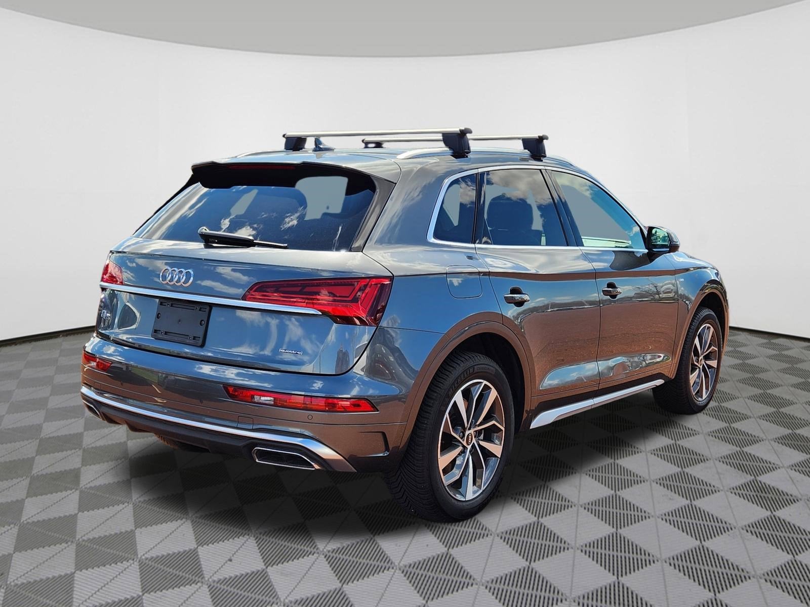 2022 Audi Q5 S line Premium