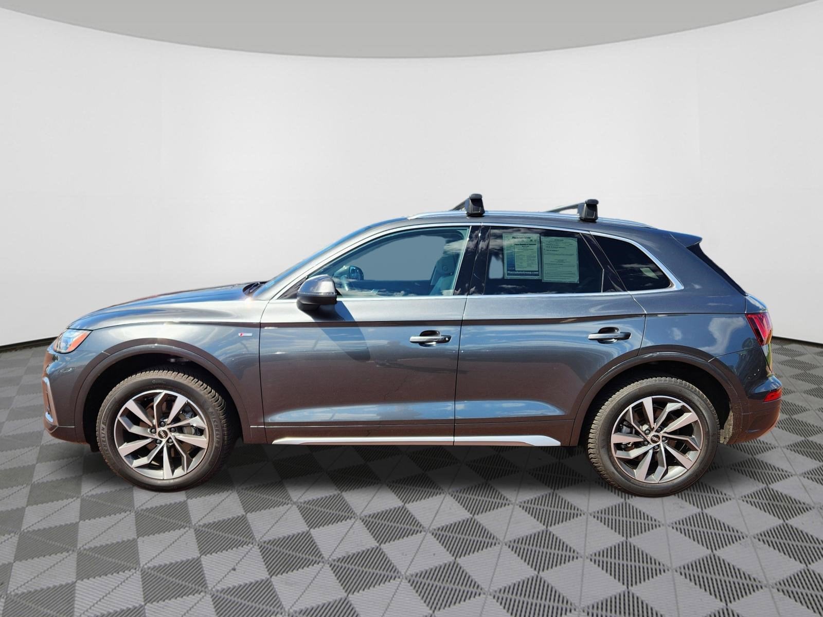 2022 Audi Q5 S line Premium