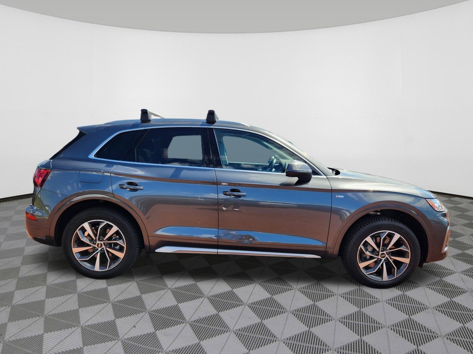 2022 Audi Q5 S line Premium