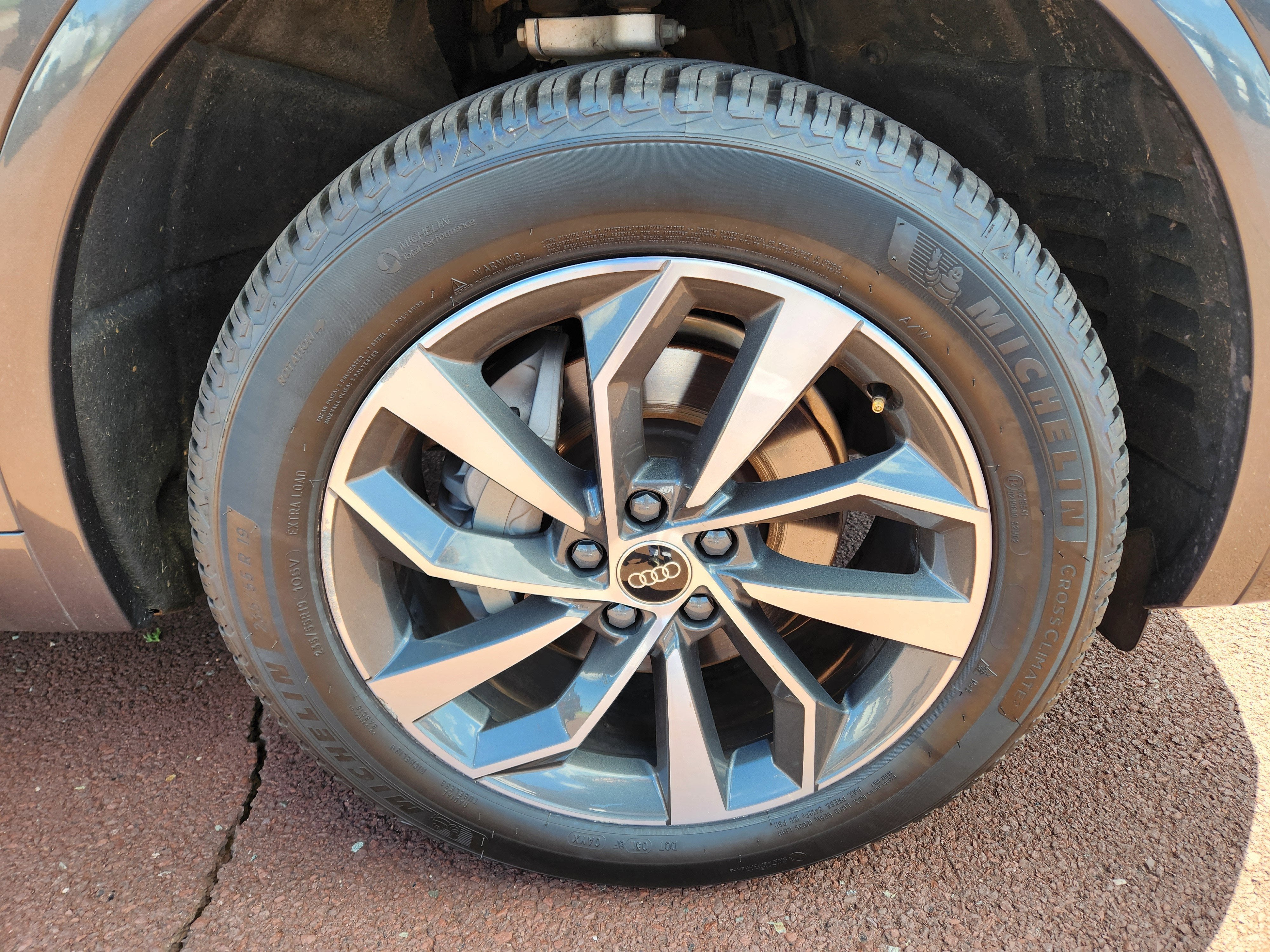 2022 Audi Q5 S line Premium