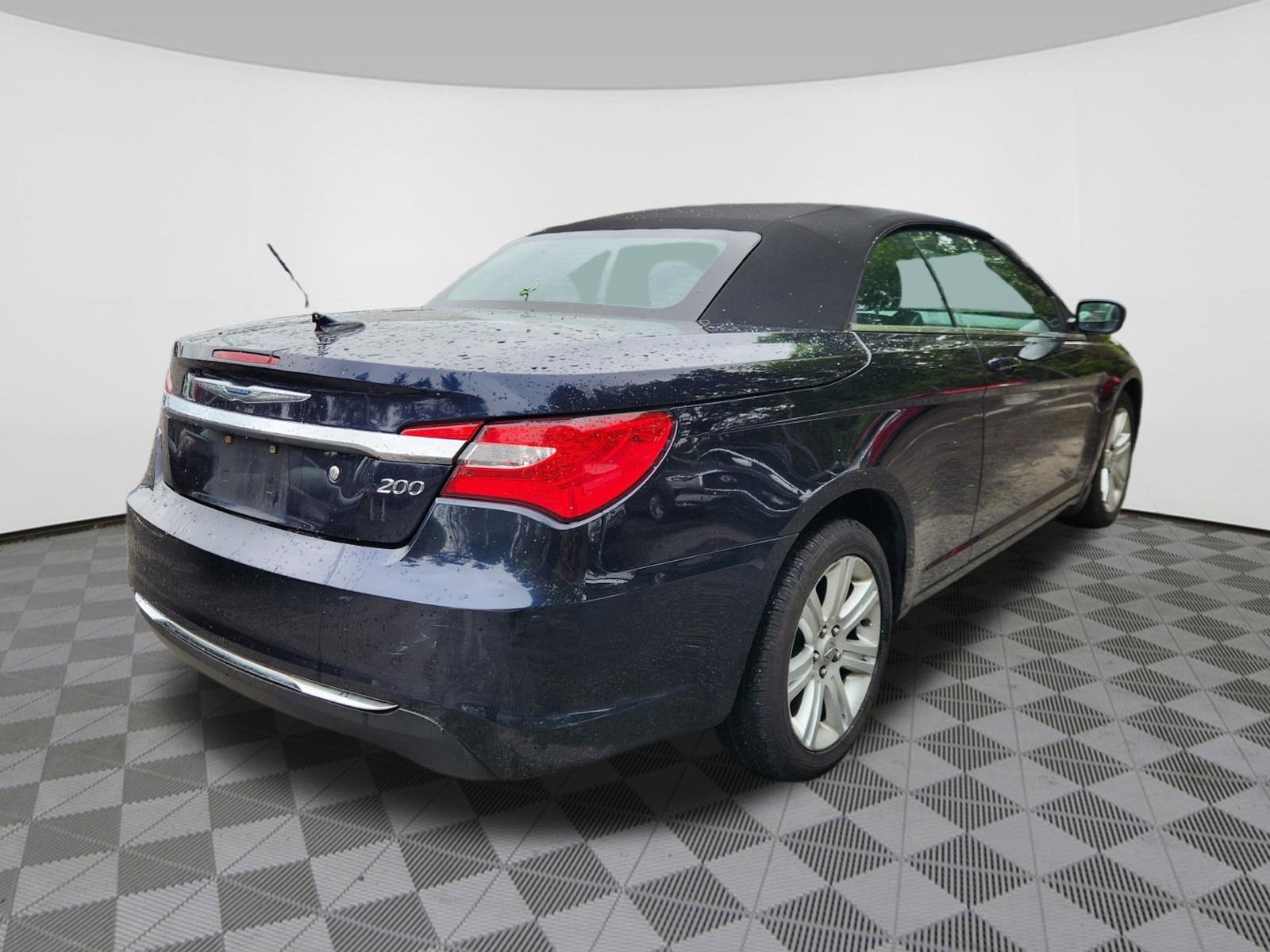 2012 Chrysler 200 Touring